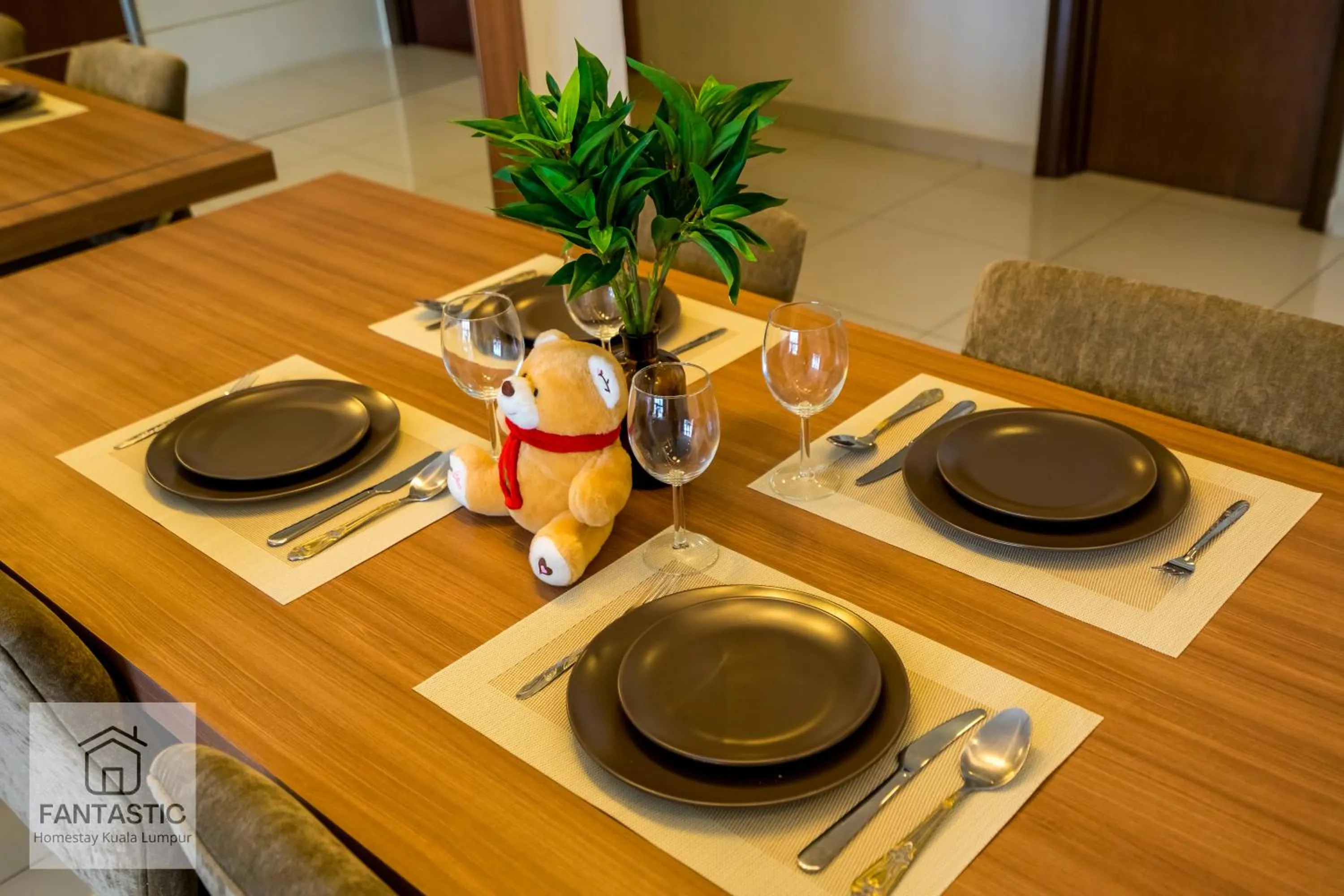 Regalia Residence @ KLCC View Sky Pool by KC