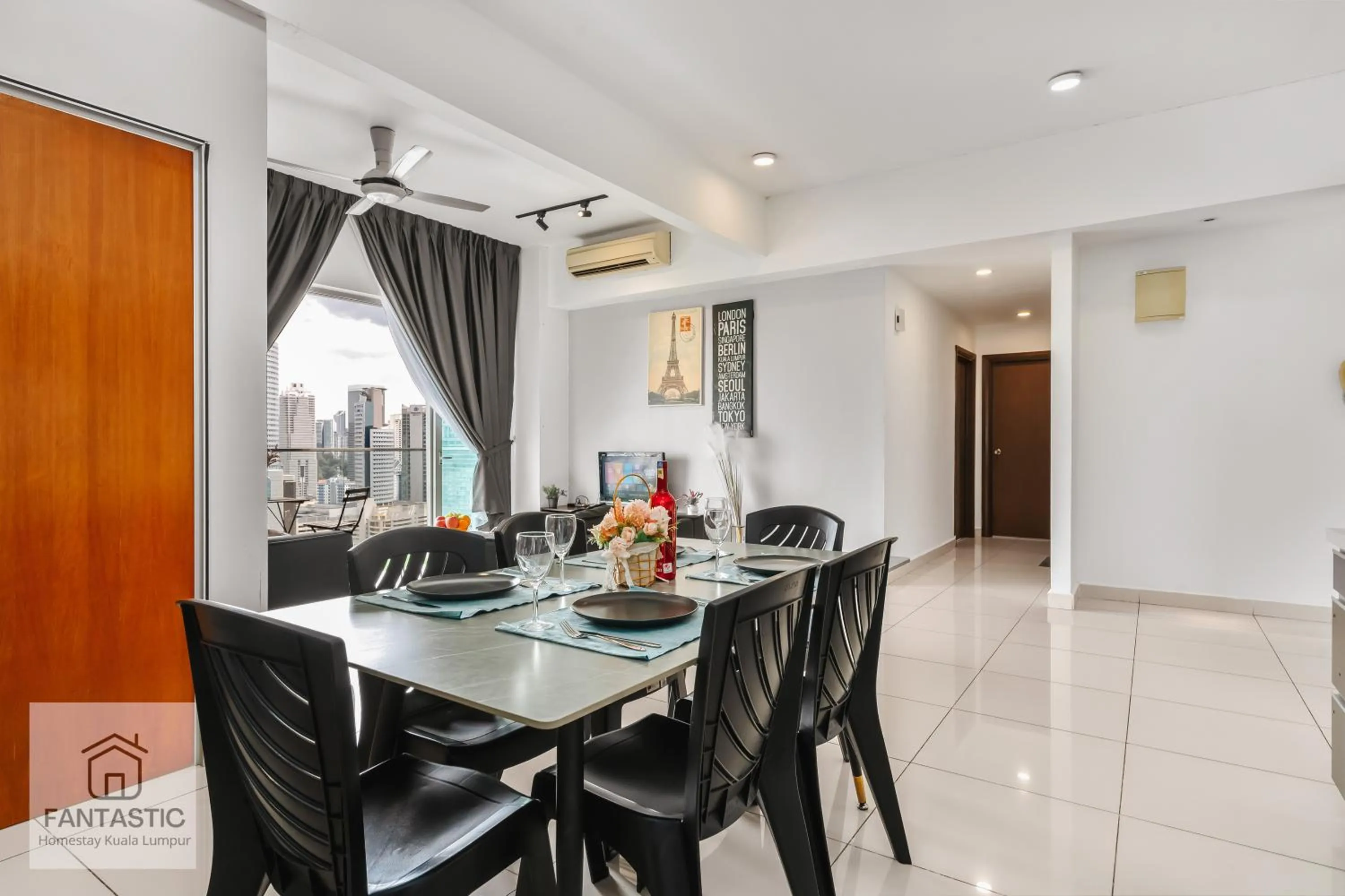 Regalia Residence @ KLCC View Sky Pool by KC