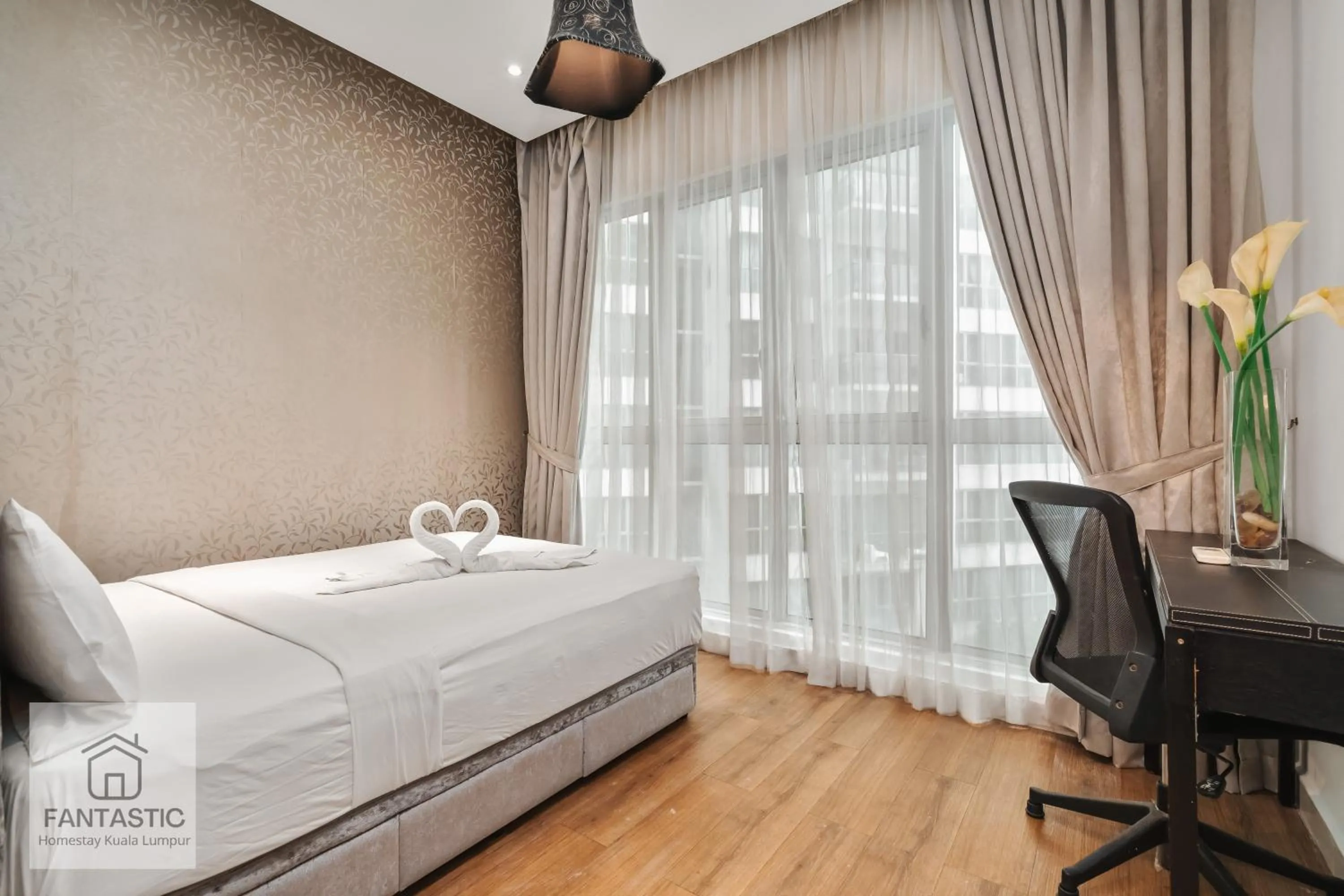 Bed in Regalia Residence @ KLCC View Sky Pool by KC