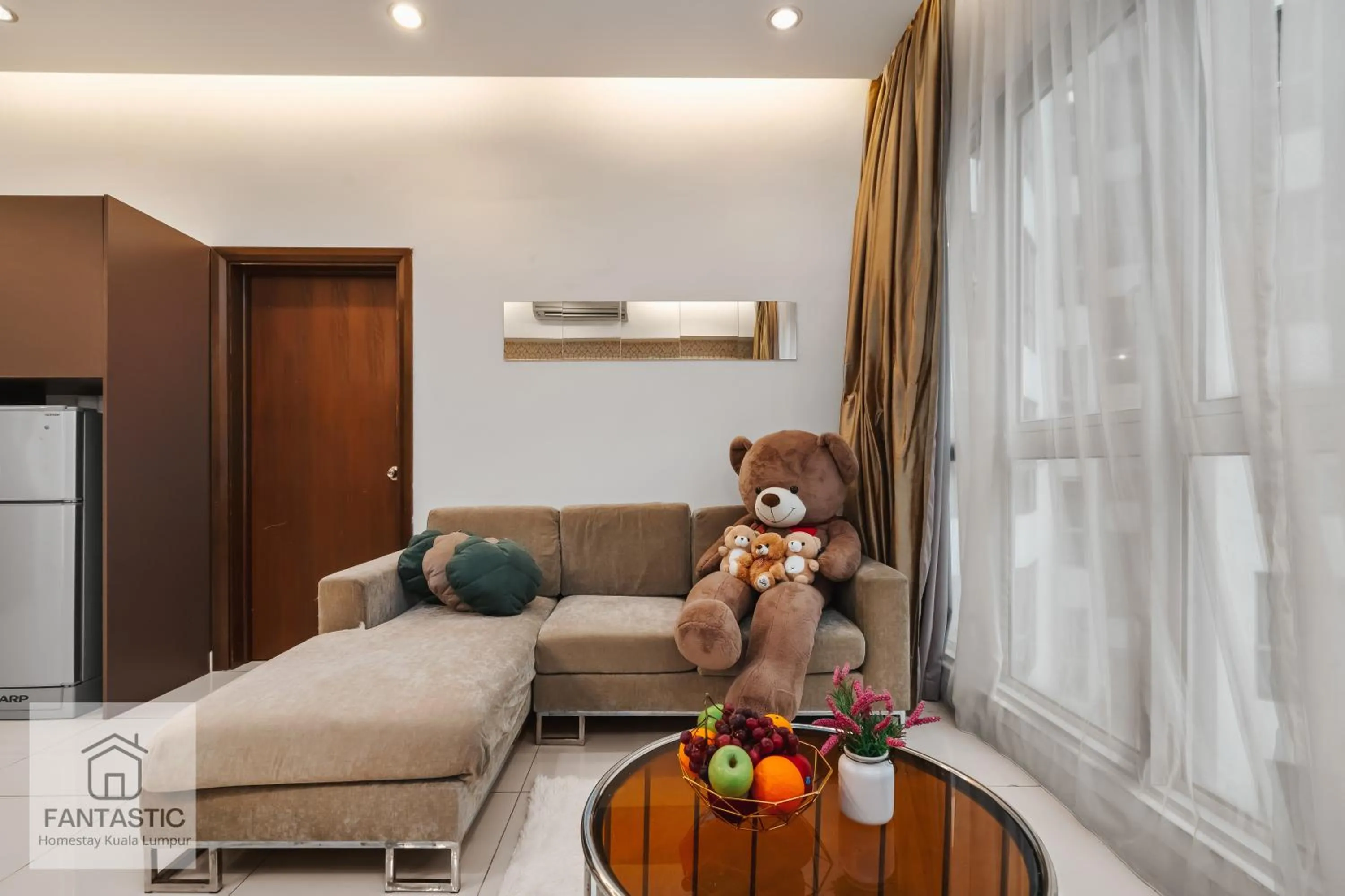 Regalia Residence @ KLCC View Sky Pool by KC