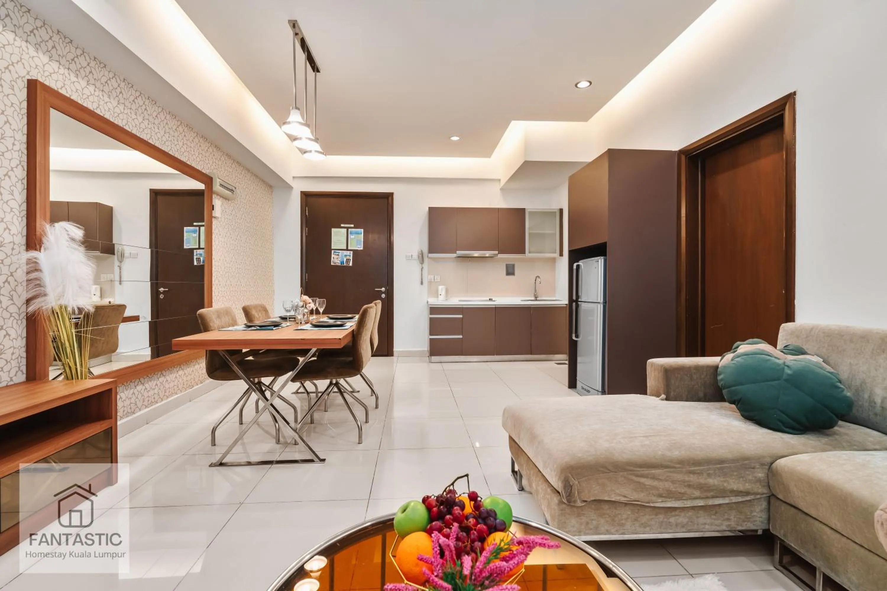 Regalia Residence @ KLCC View Sky Pool by KC