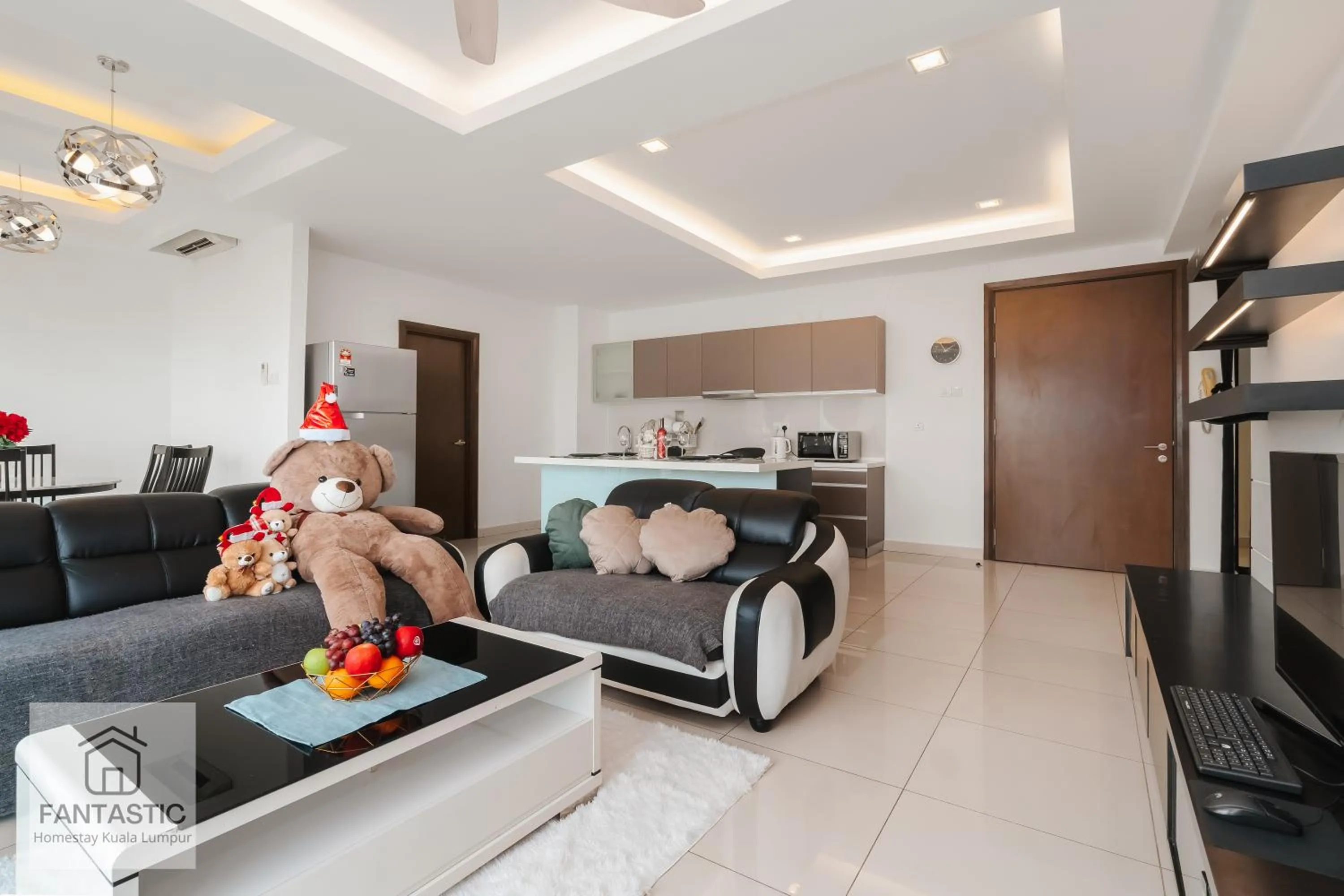 Regalia Residence @ KLCC View Sky Pool by KC