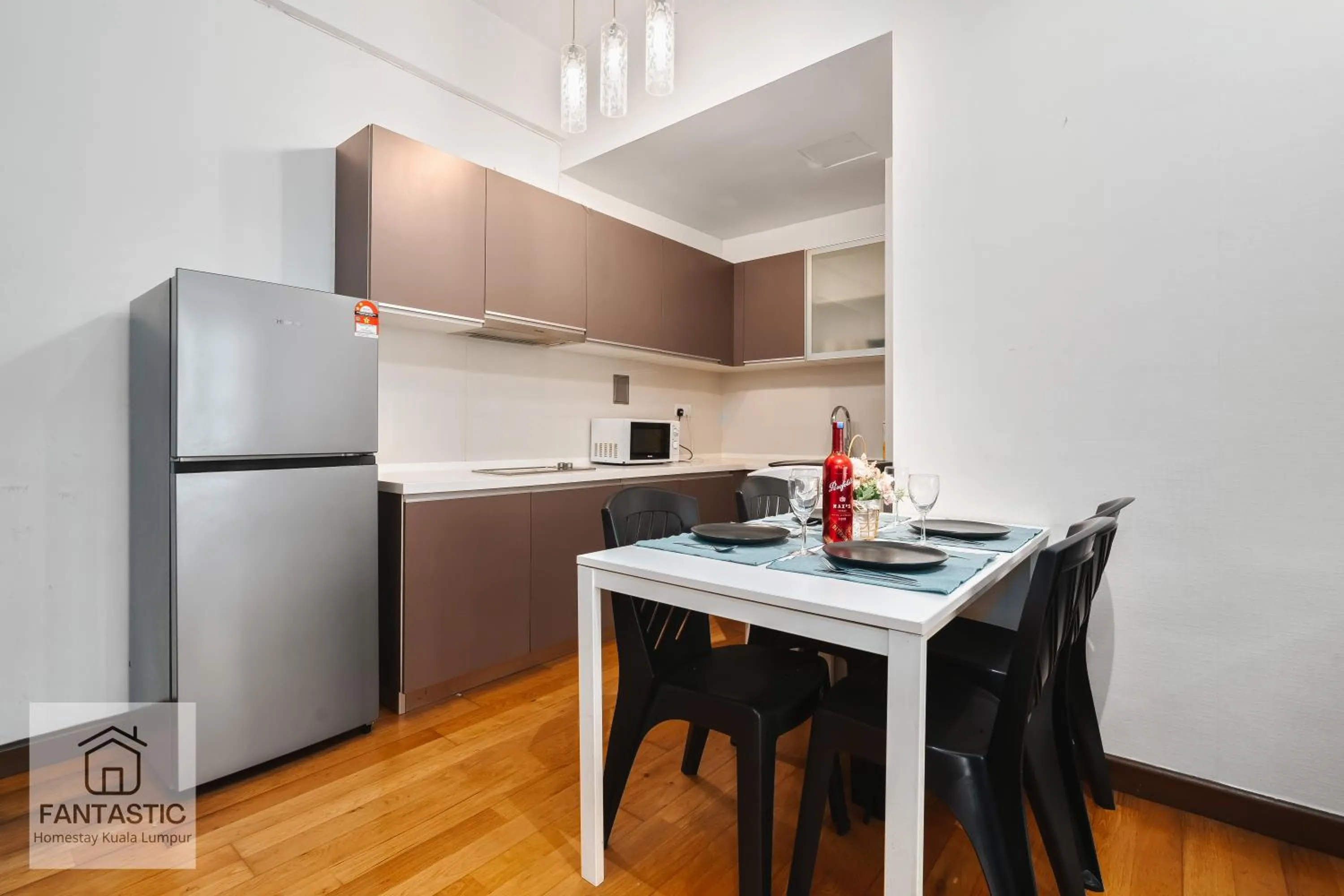 Regalia Residence @ KLCC View Sky Pool by KC