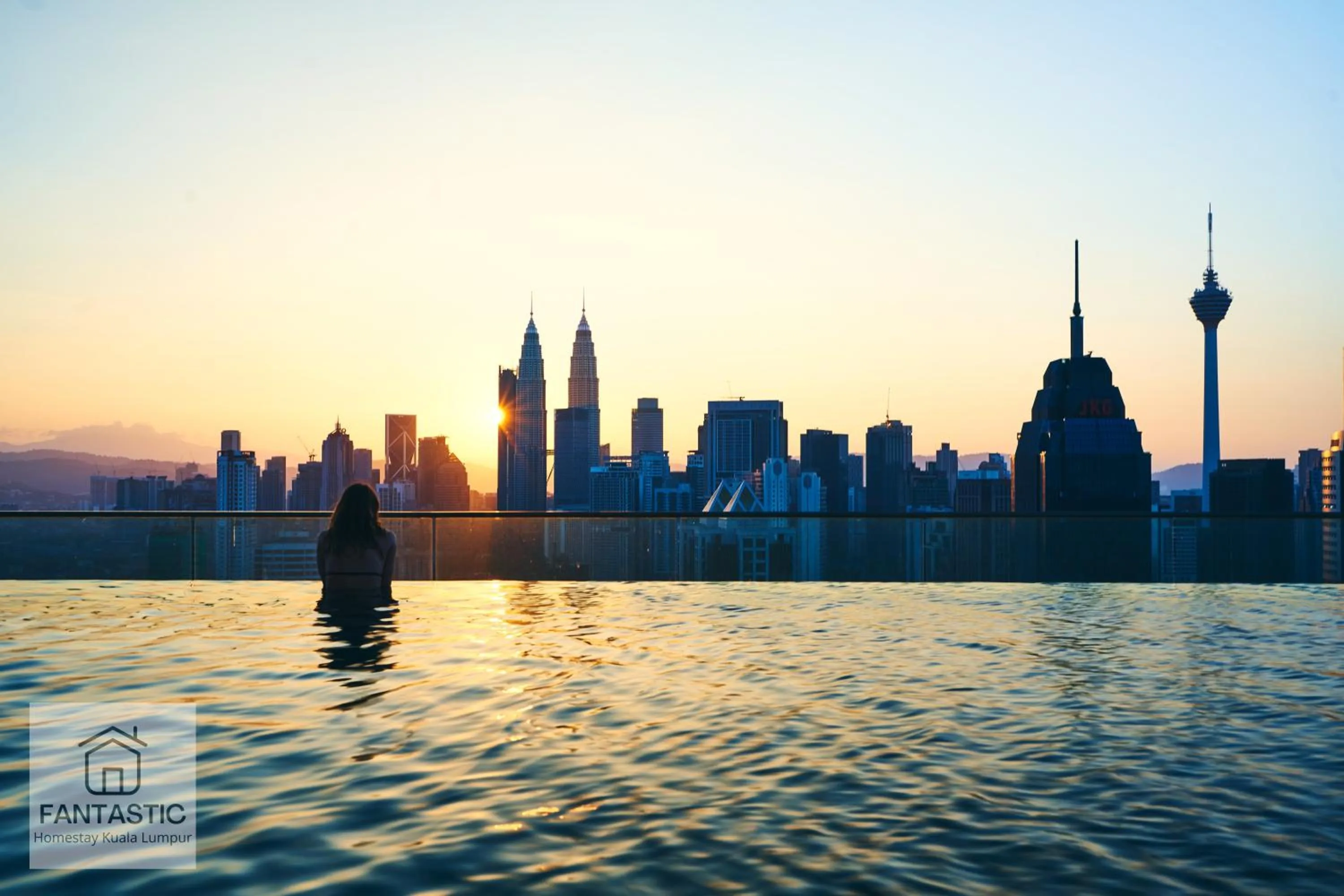 Regalia Residence @ KLCC View Sky Pool by KC