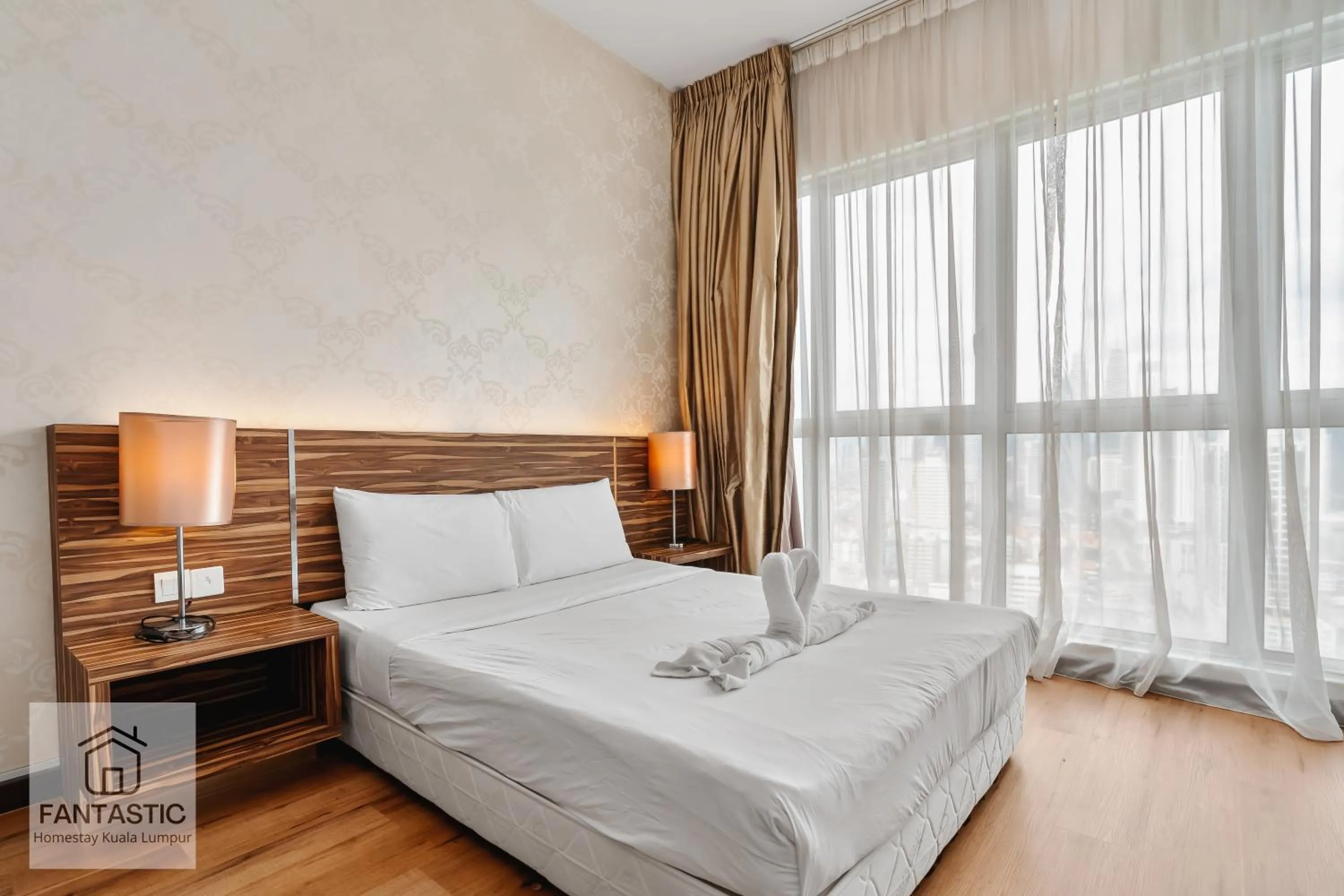 Bed in Regalia Residence @ KLCC View Sky Pool by KC