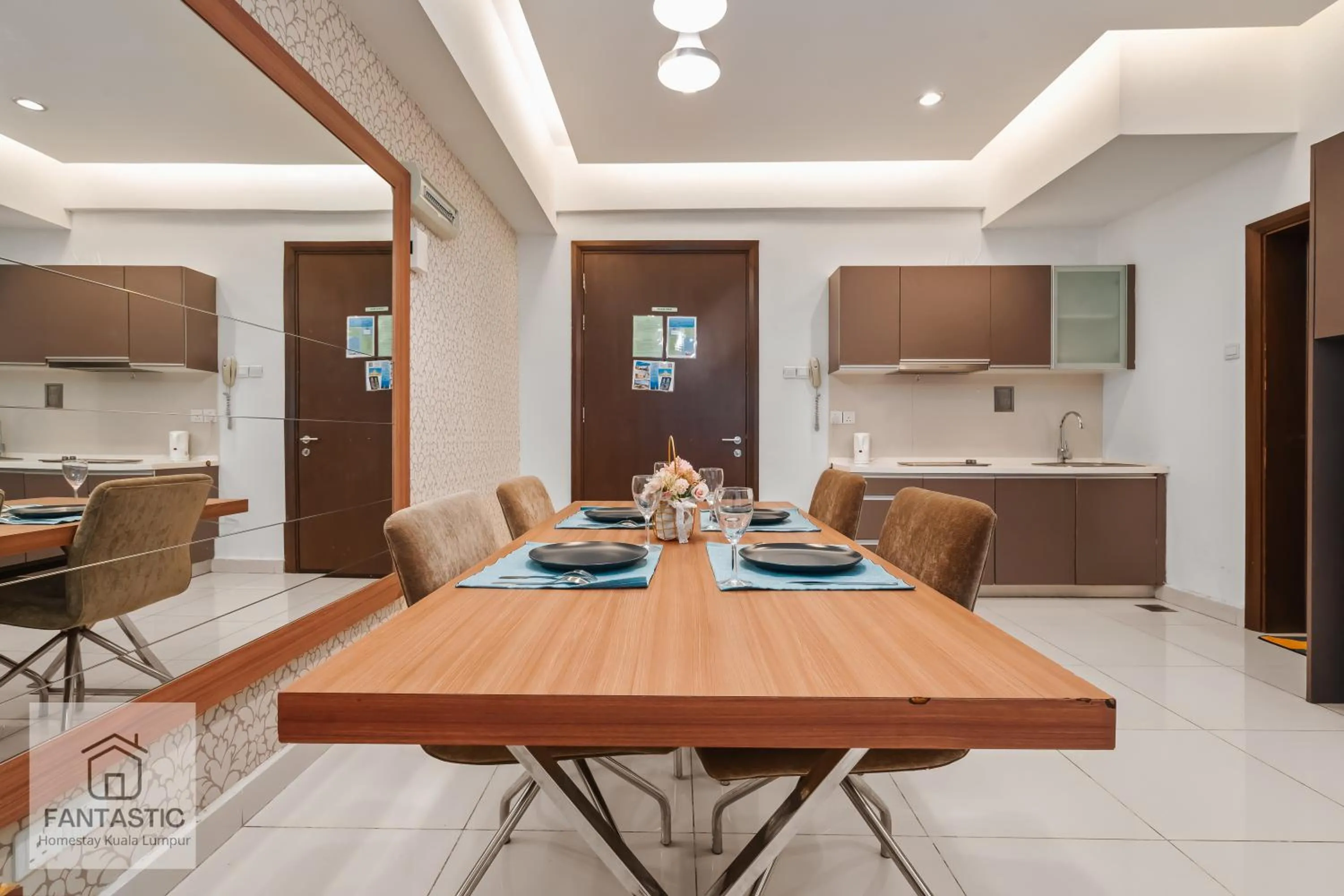 Regalia Residence @ KLCC View Sky Pool by KC