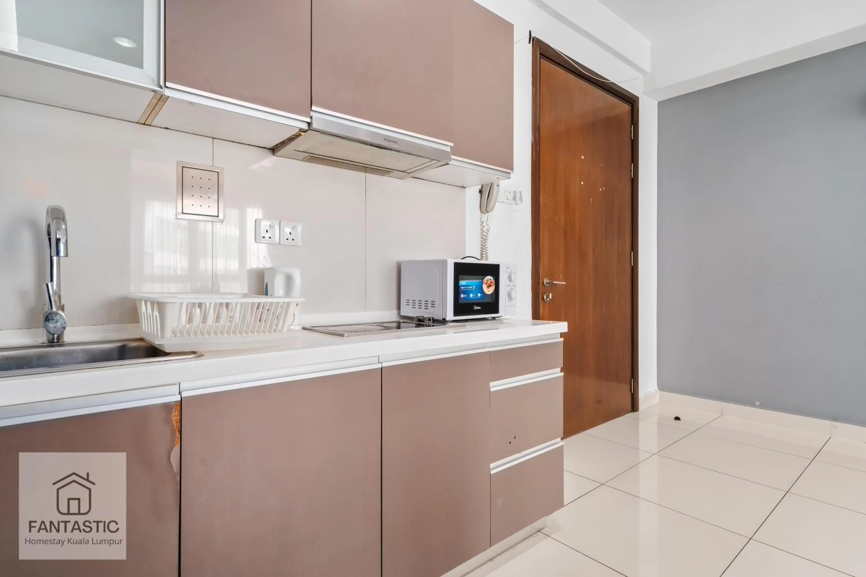 Regalia Residence @ KLCC View Sky Pool by KC