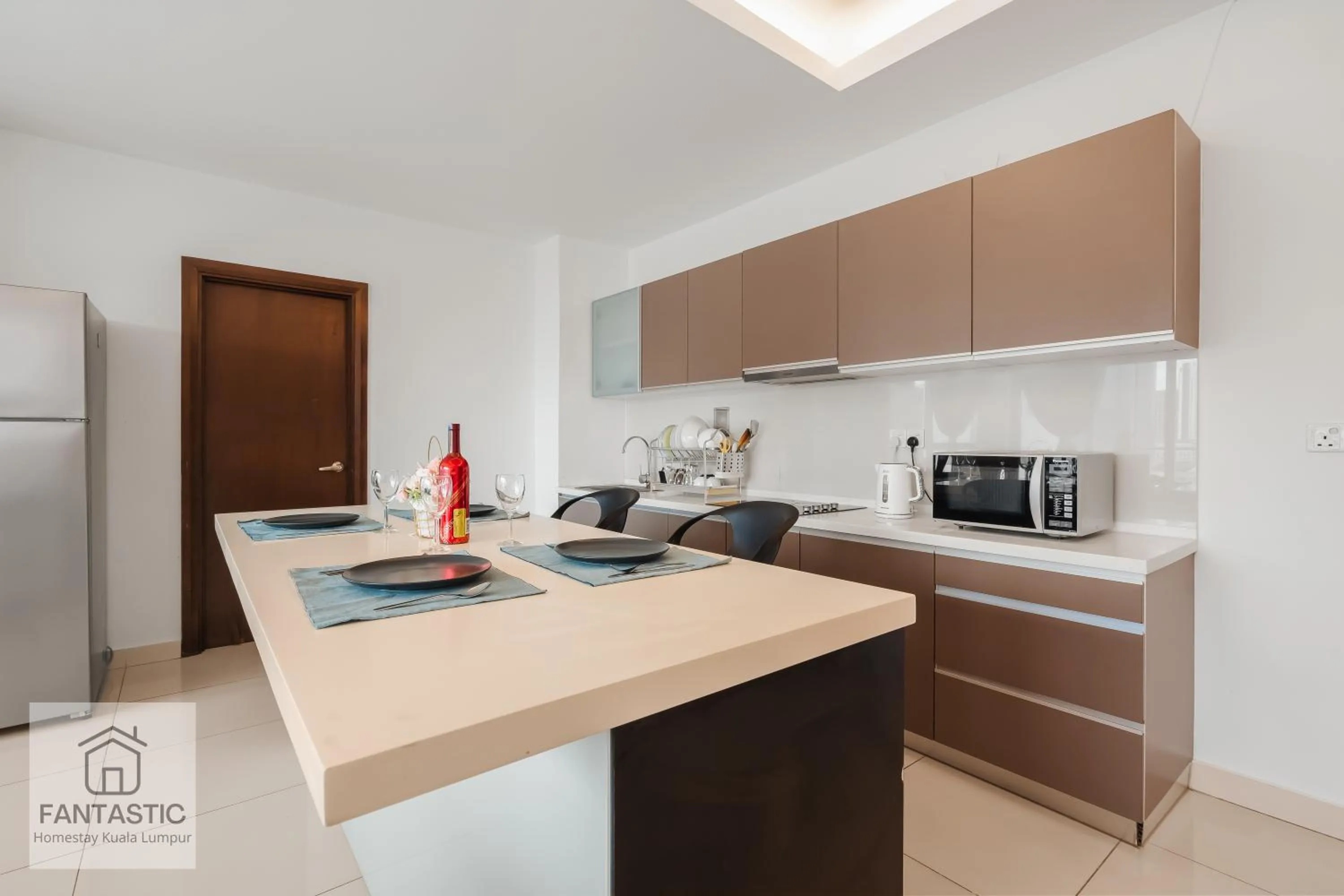 Regalia Residence @ KLCC View Sky Pool by KC