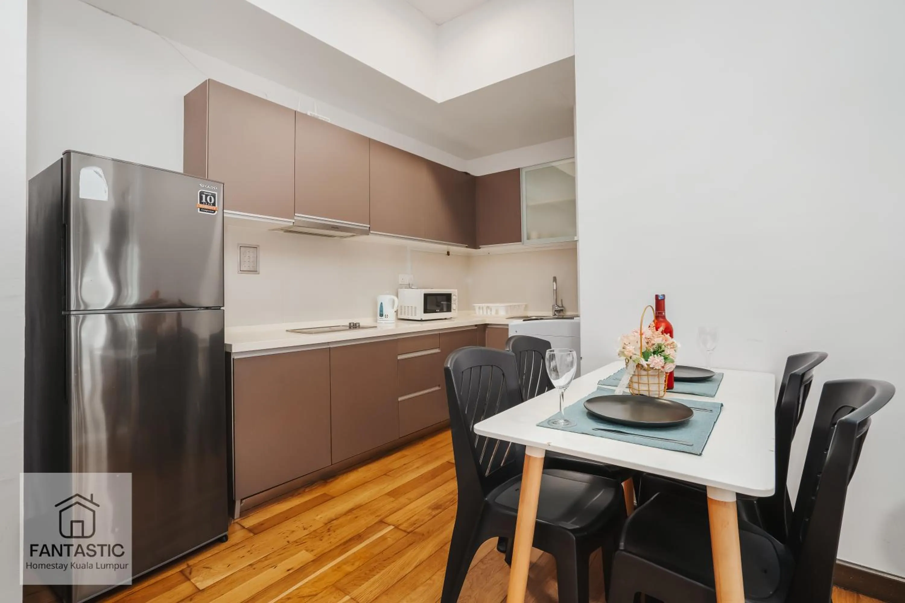 Regalia Residence @ KLCC View Sky Pool by KC