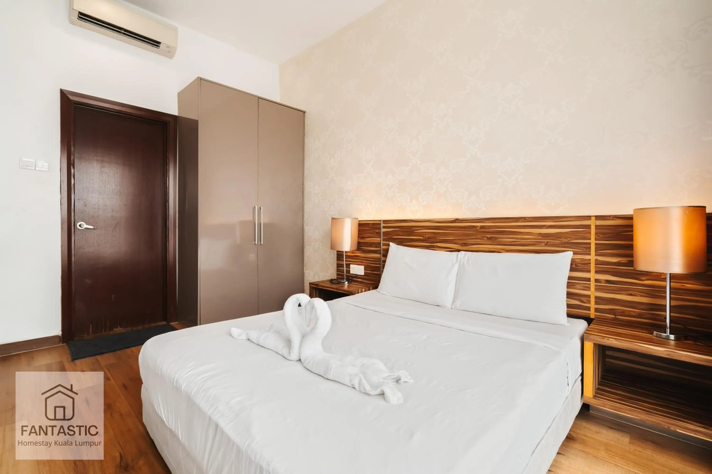 Bed in Regalia Residence @ KLCC View Sky Pool by KC