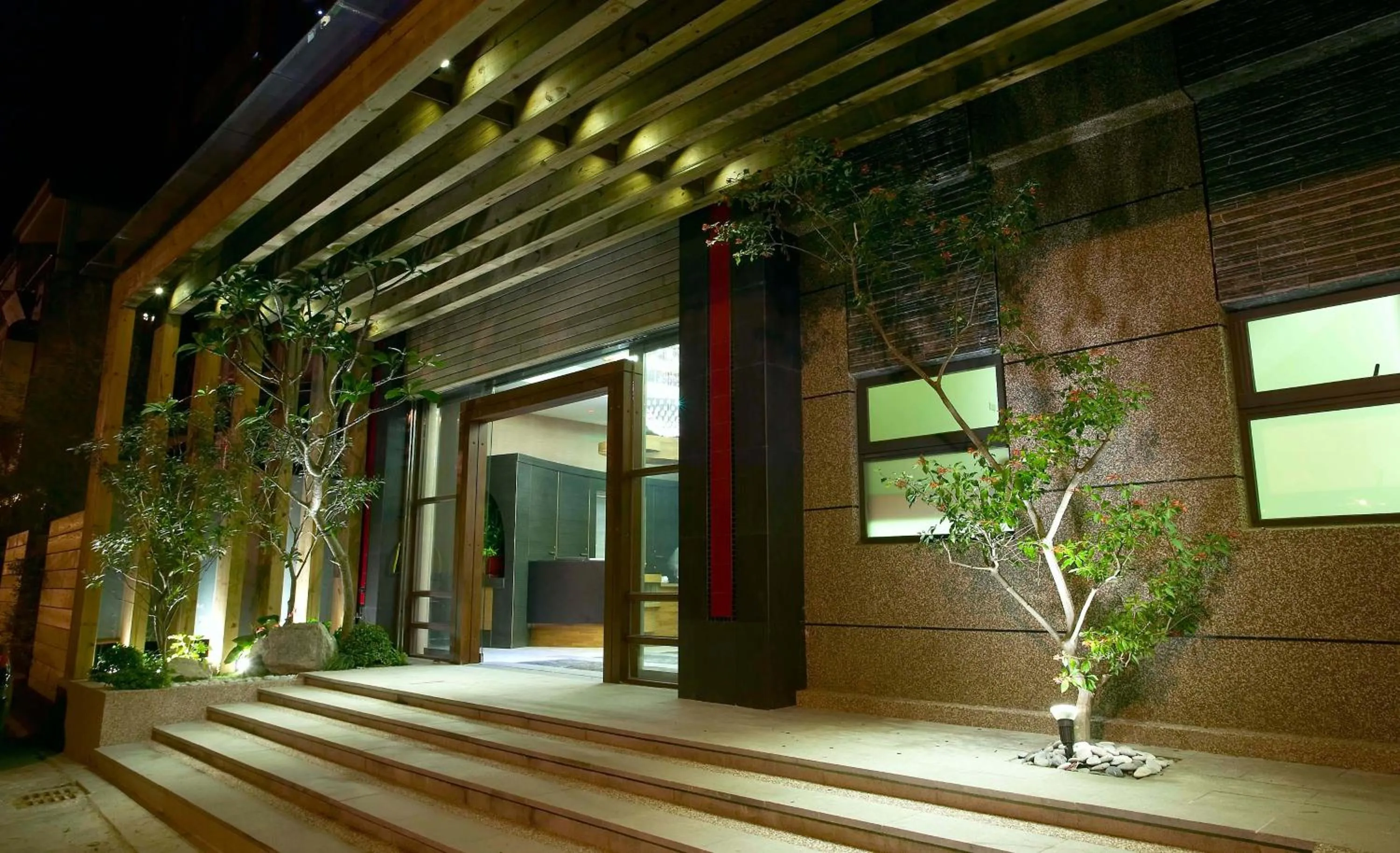 Facade/entrance in Hofi Villa