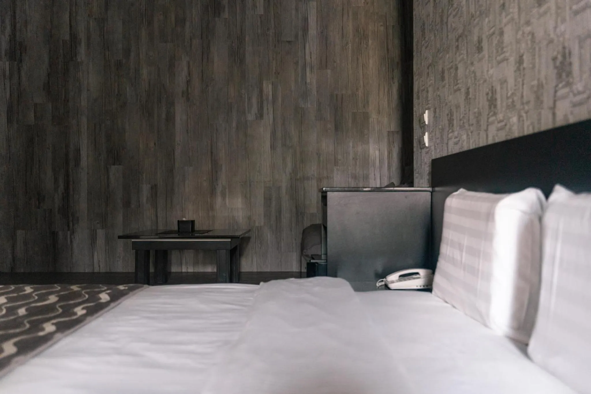 Photo of the whole room, Bed in 58˚ Hotspring Hotel