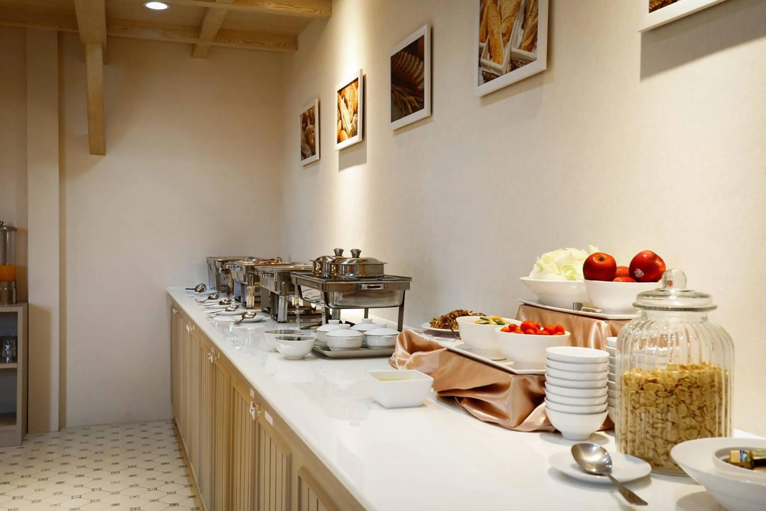 Breakfast in La Villa Boutique hotel