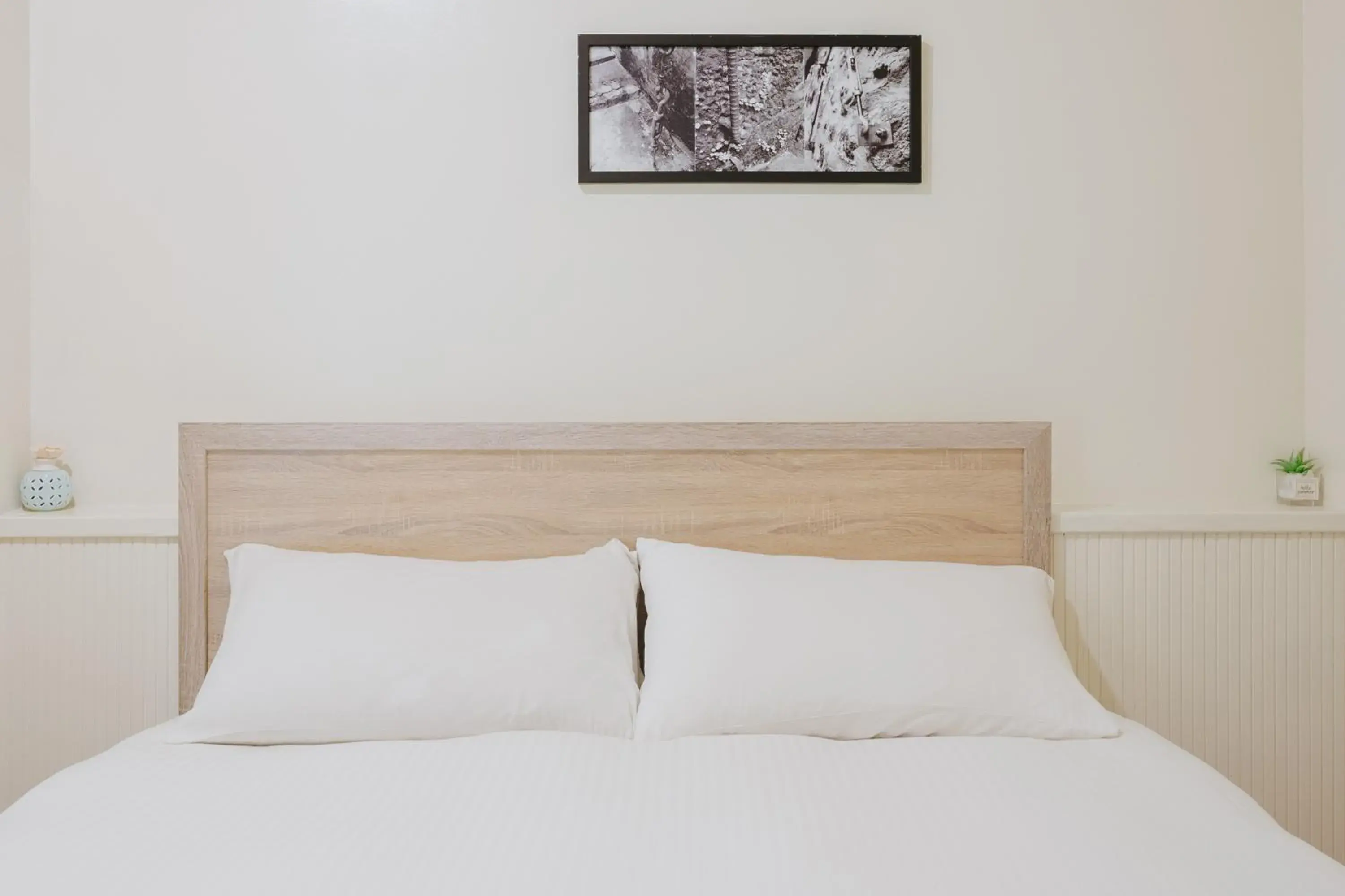 Bedroom, Bed in Mountain Traveler Inn Bedroom, Bed in Mountain Traveler Inn