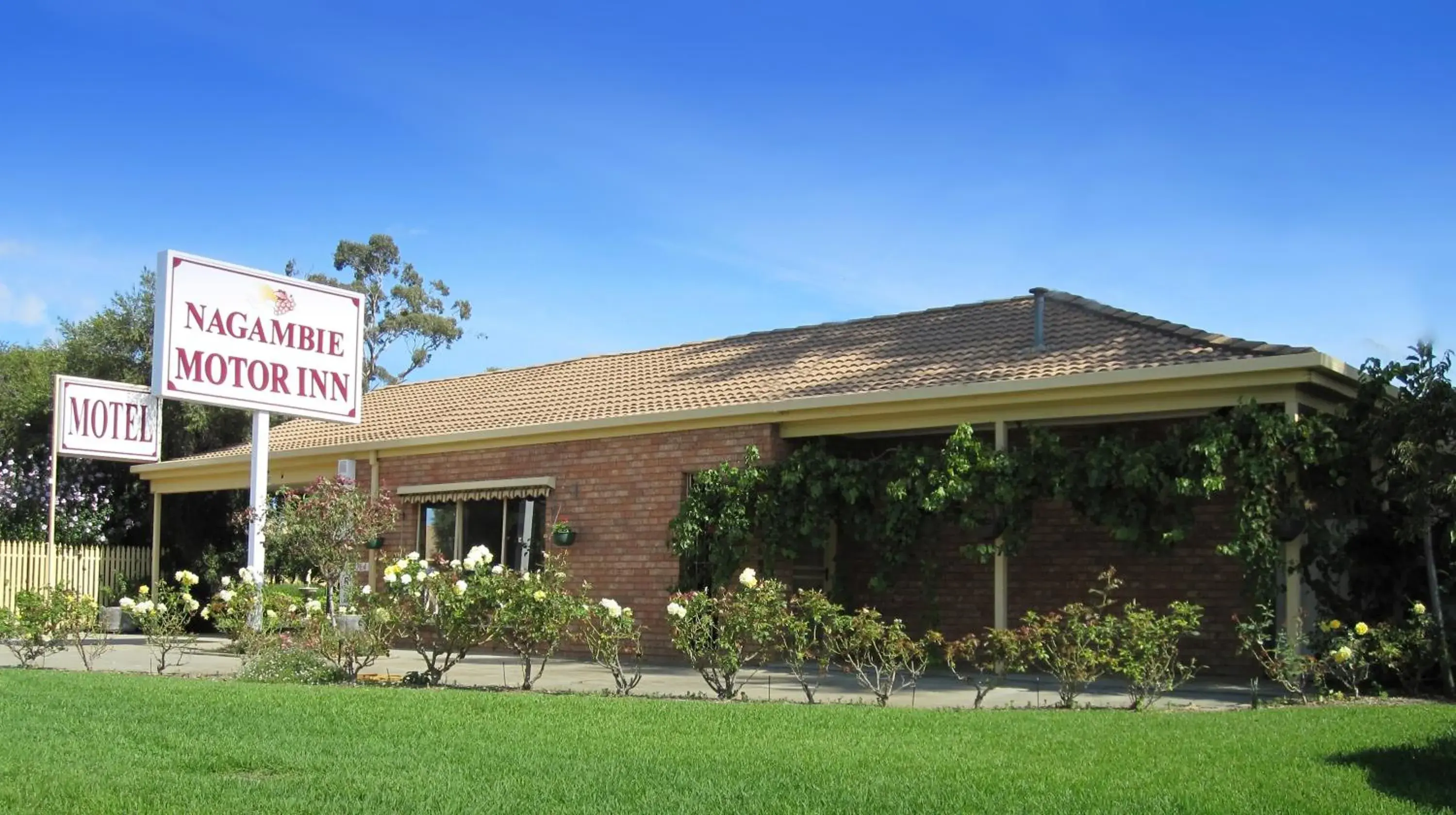Property building in Nagambie Motor Inn and Conference Centre Property building in Nagambie Motor Inn and Conference Centre