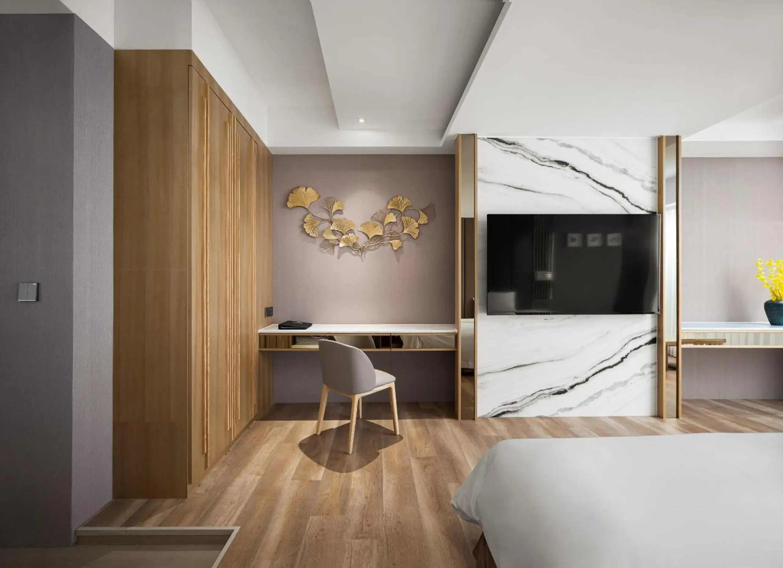 TV and multimedia, Bed in Gamalan FL Spring Hotel TV and multimedia, Bed in Gamalan FL Spring Hotel