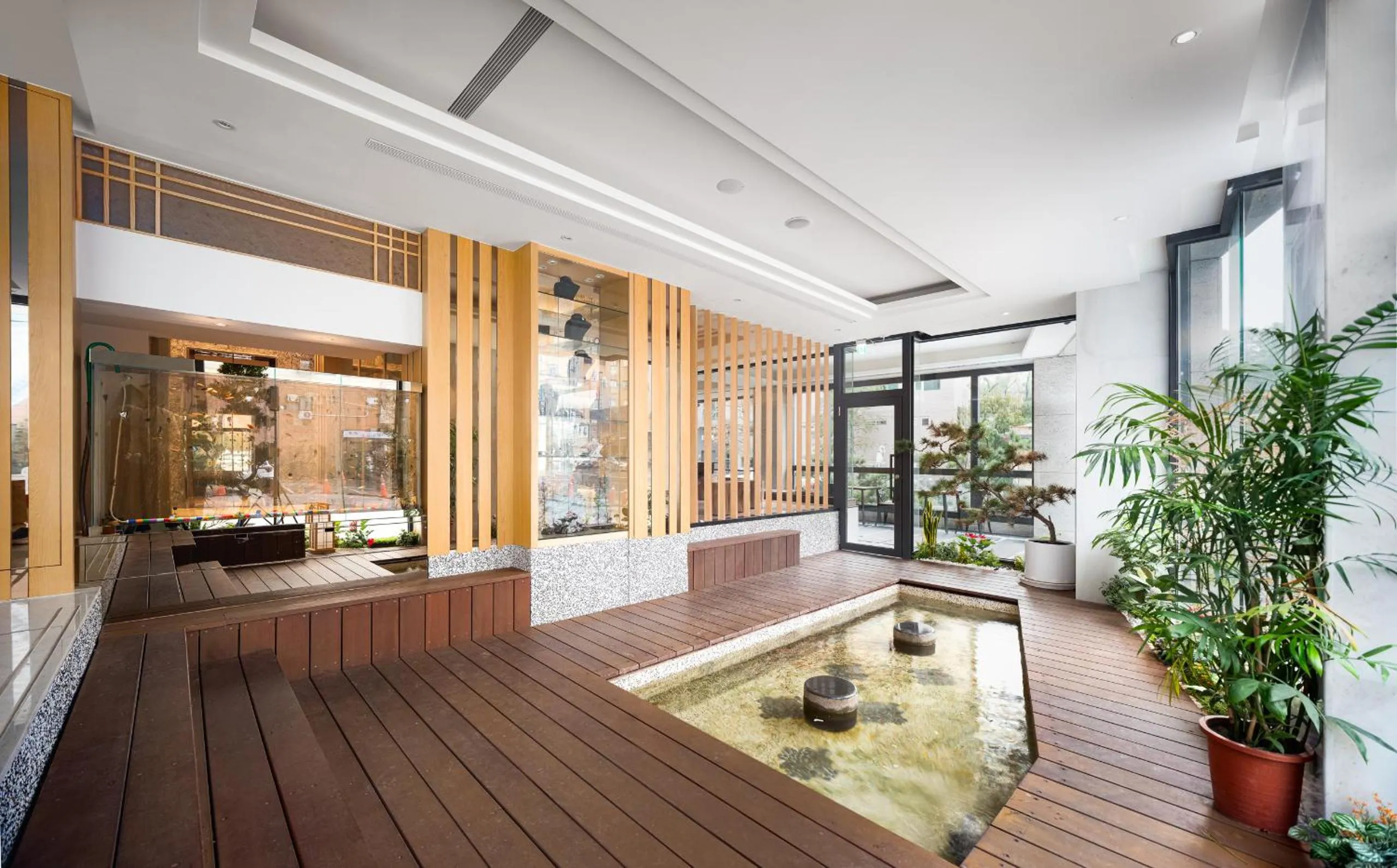 Lounge or bar in Gamalan FL Spring Hotel