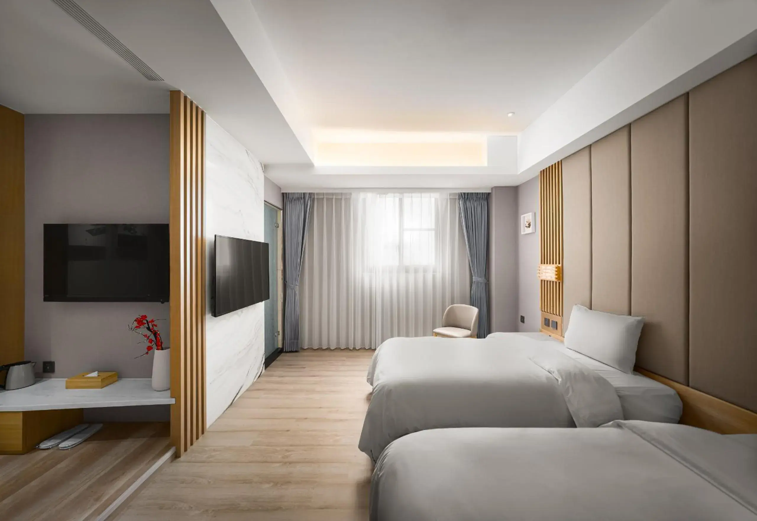 Photo of the whole room, Bed in Gamalan FL Spring Hotel Photo of the whole room, Bed in Gamalan FL Spring Hotel