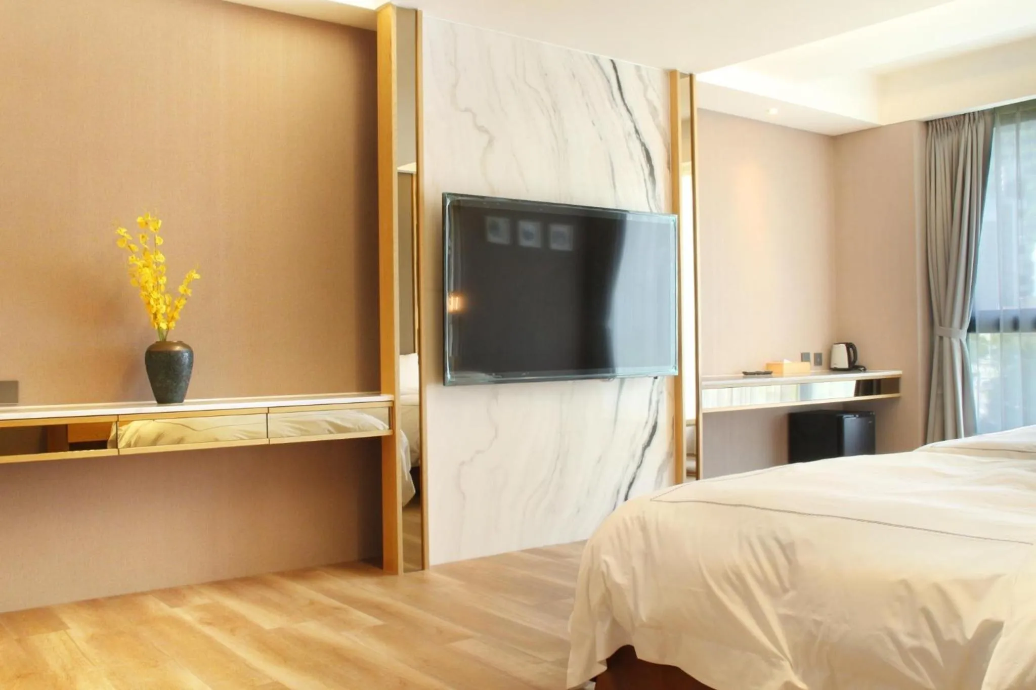 TV and multimedia, Bed in Gamalan FL Spring Hotel