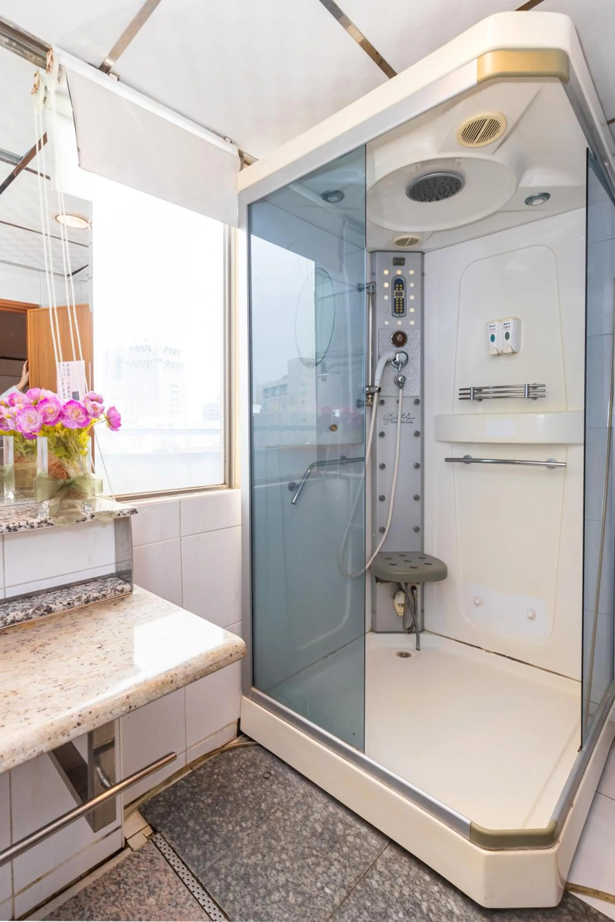 Bathroom in Yi Pin Business Hotel