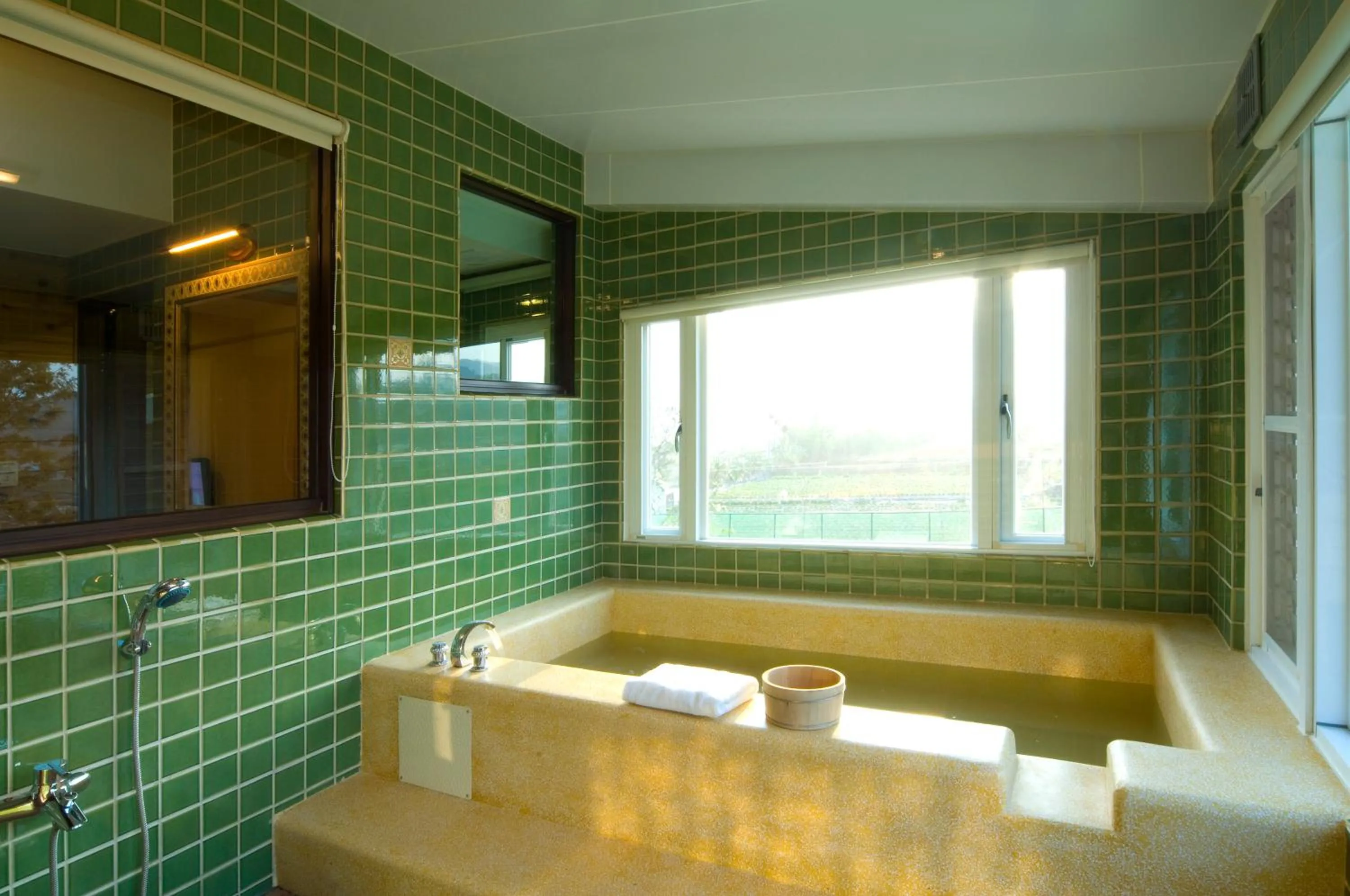 Bathroom in Schokolake Country House