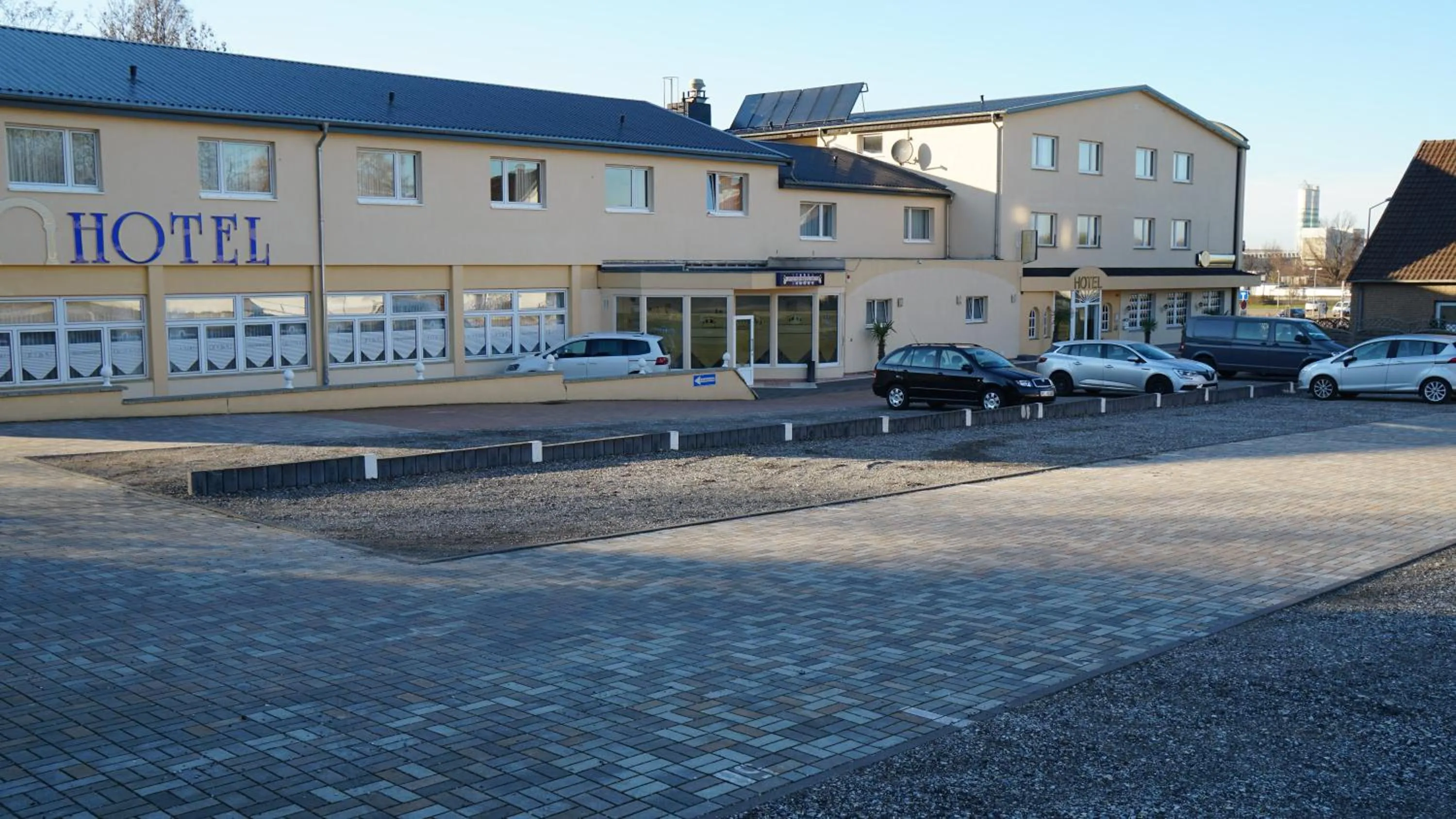 Parking in Bach Hotel