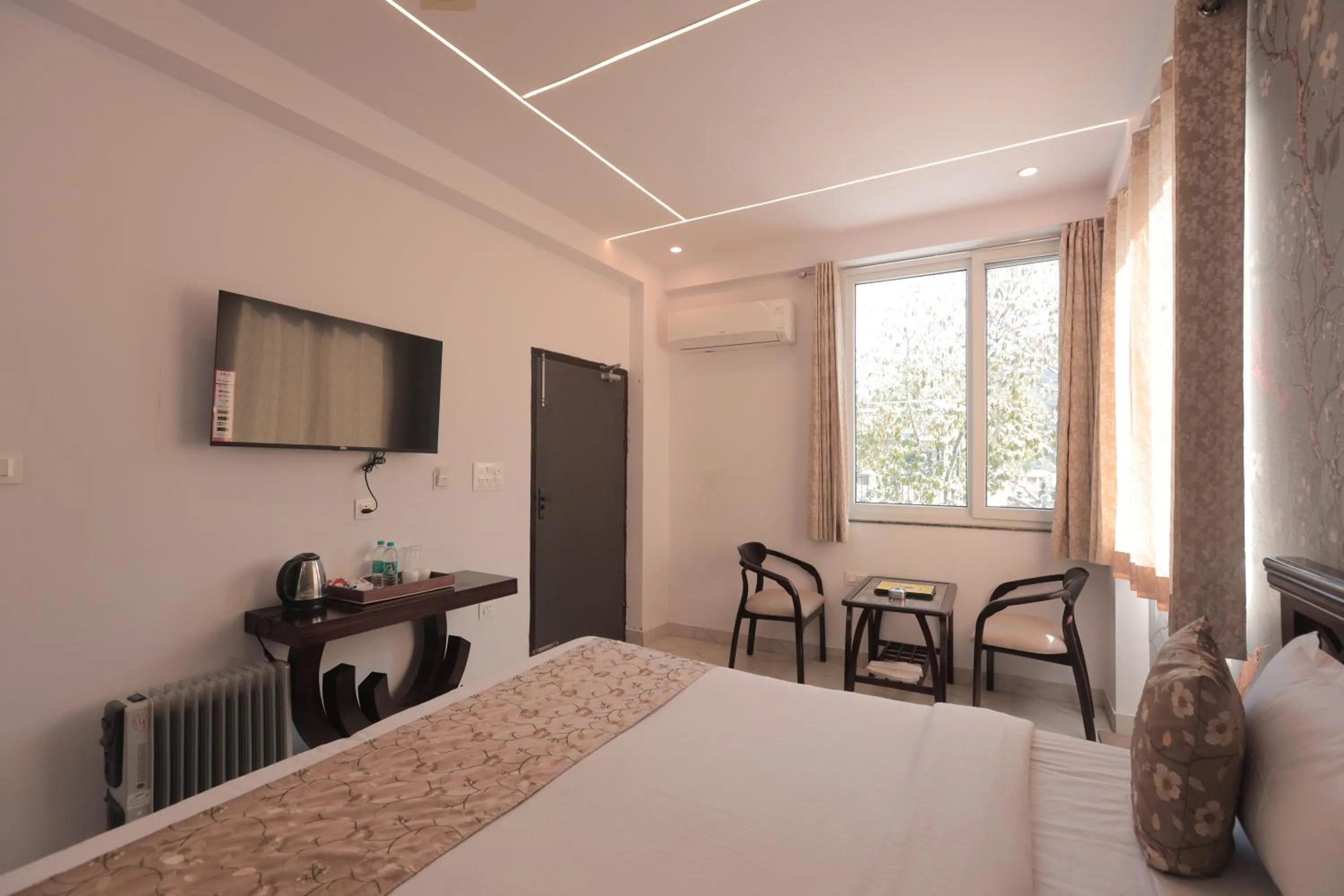 View (from property/room), Bed in Yogved Hospitality & Resort