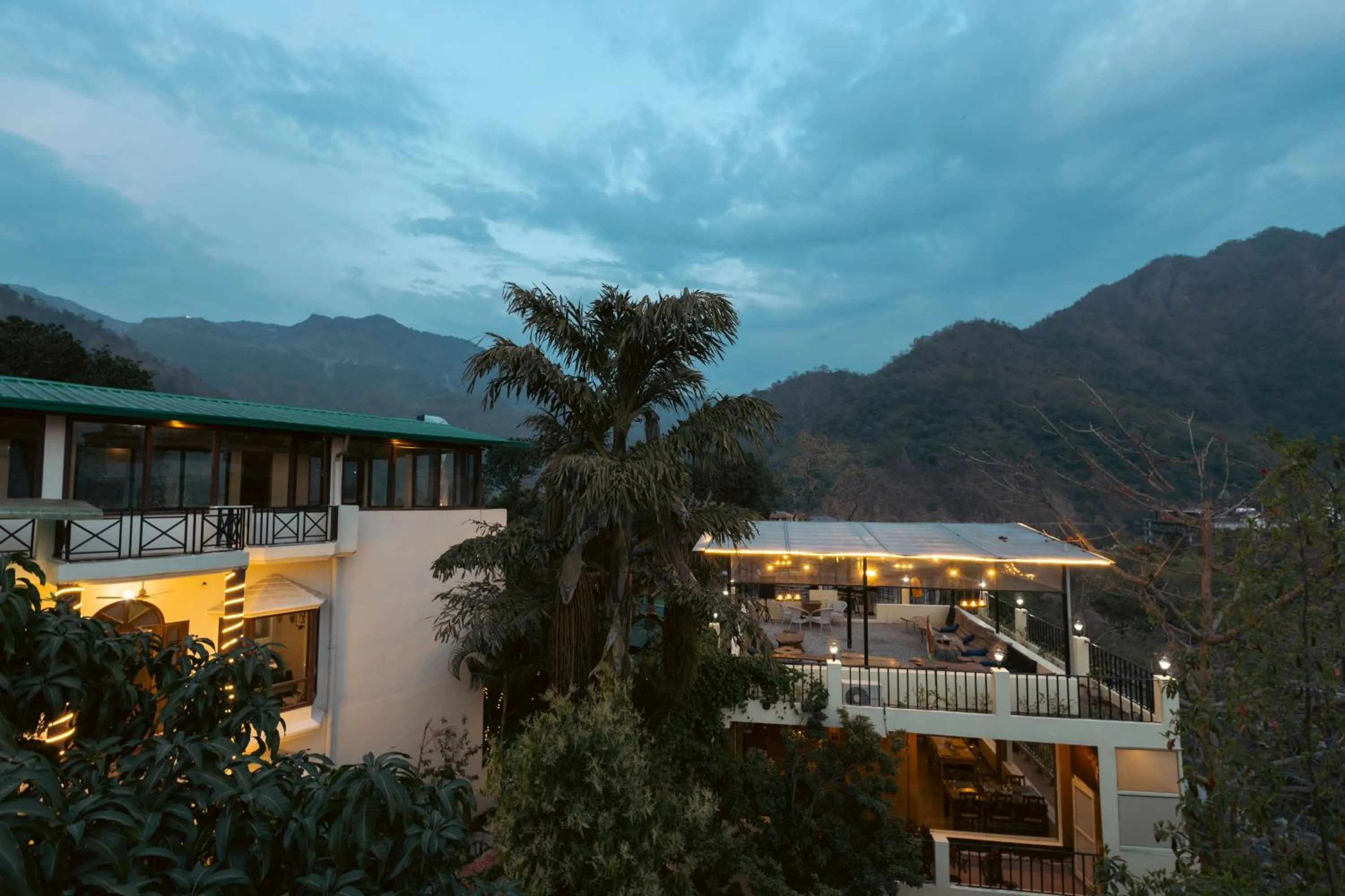 Property building in Yogved Hospitality & Resort