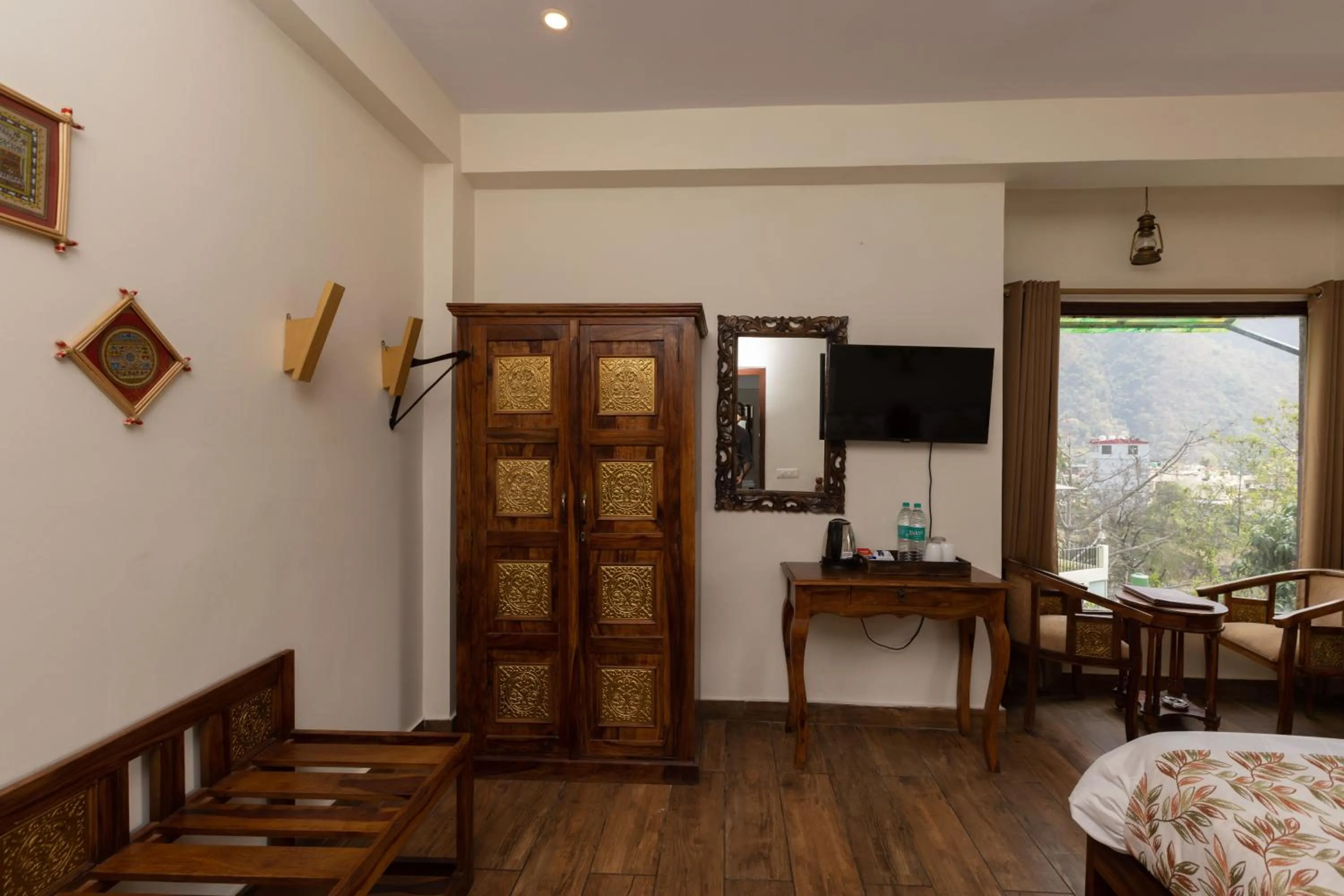 Area and facilities in Yogved Hospitality & Resort