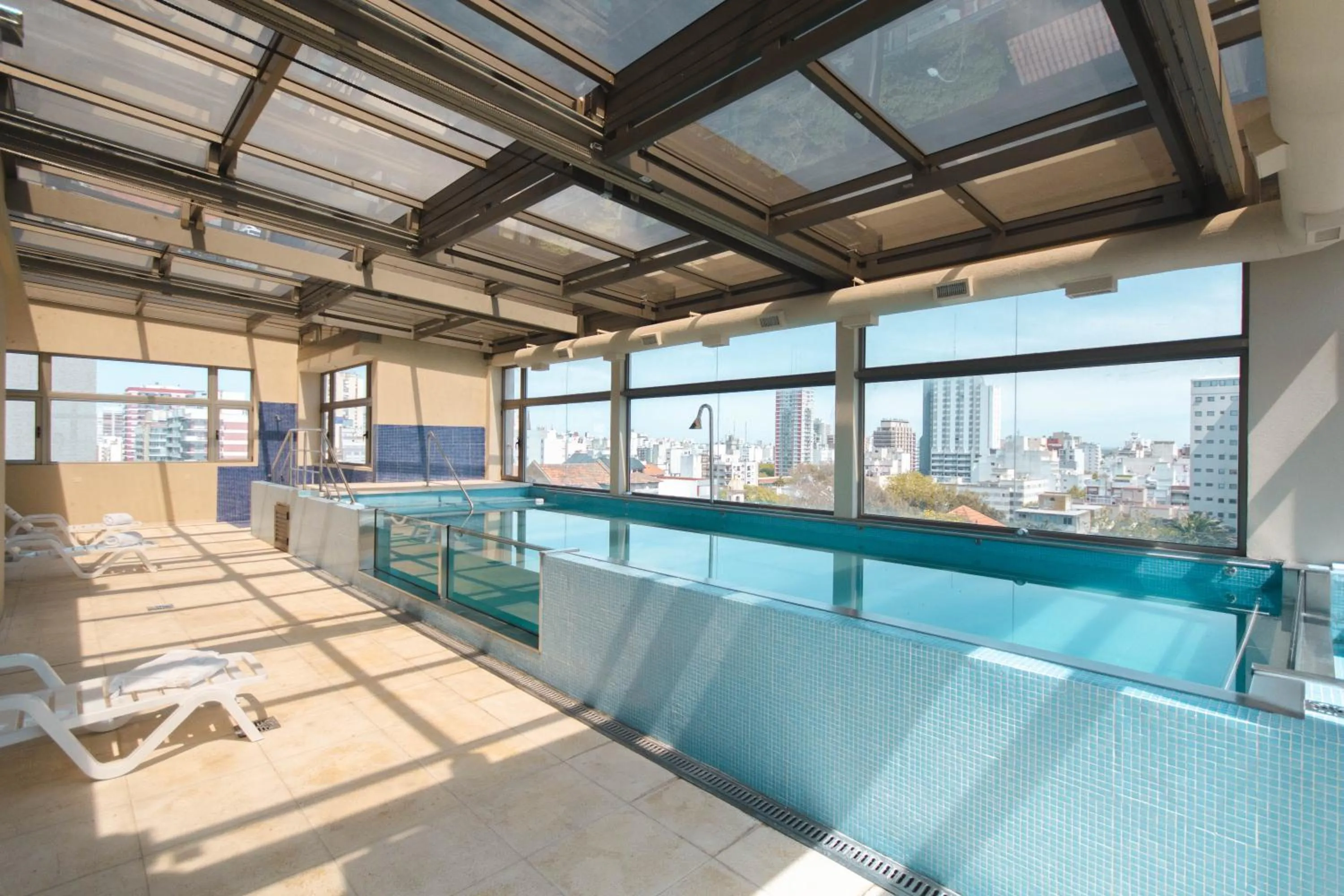 Swimming pool in SEC Hotel