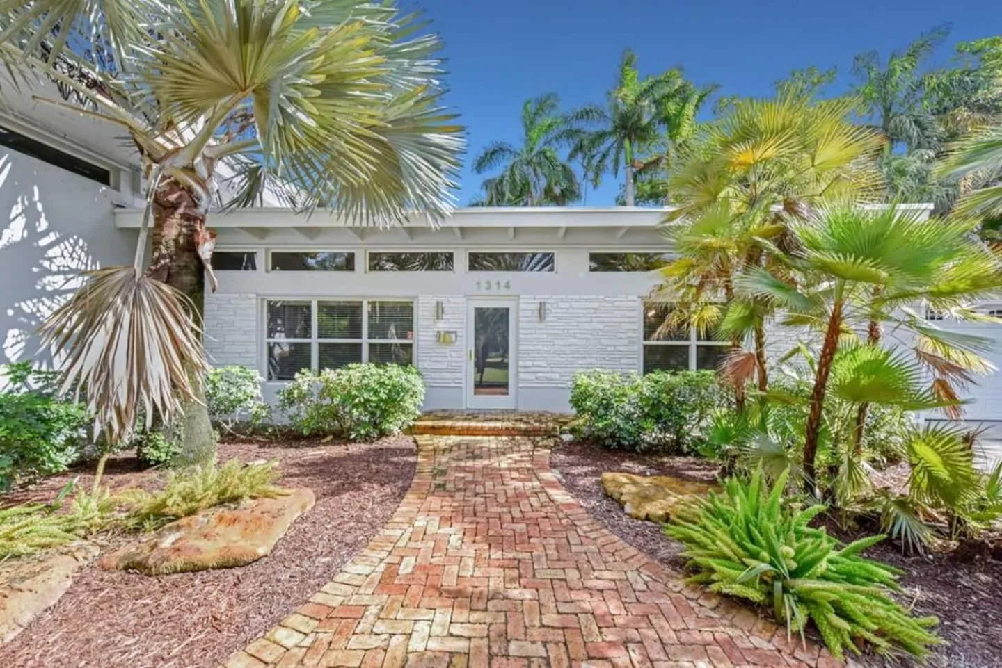 Large home wking bed by PMI unit BH