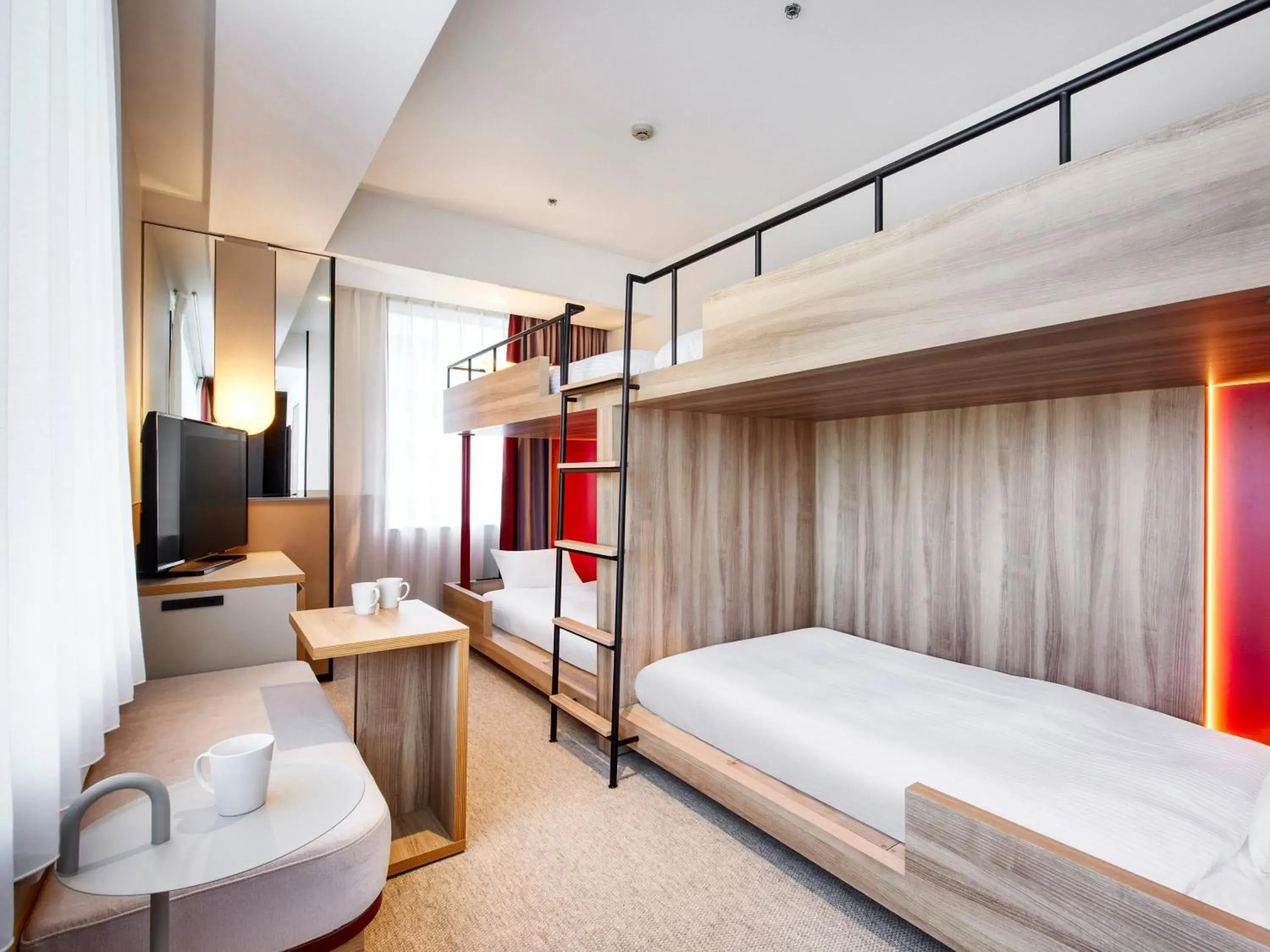 Photo of the whole room, Bed in LOISIR HOTEL SHINAGAWA SEASIDE Photo of the whole room, Bed in LOISIR HOTEL SHINAGAWA SEASIDE