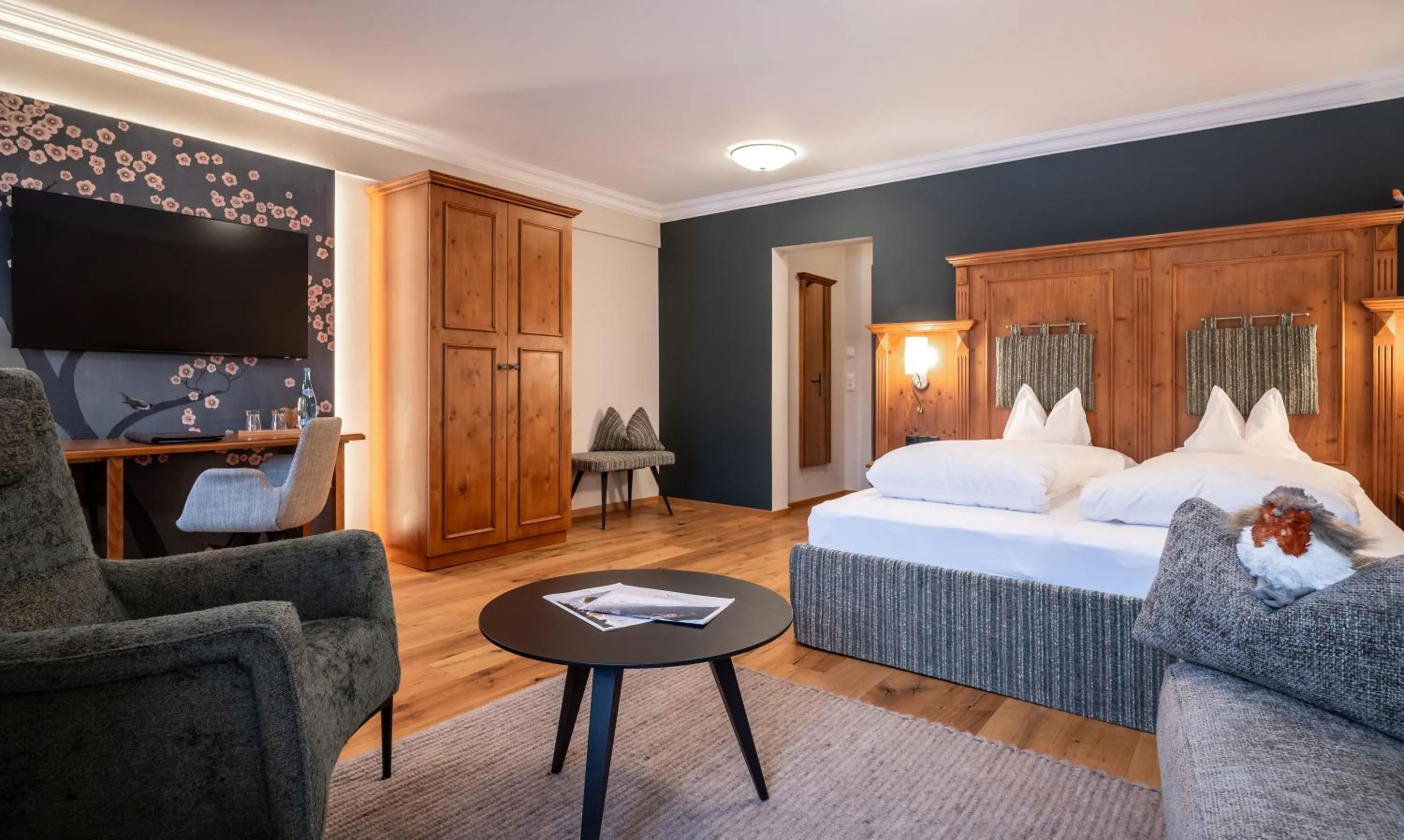 Living room, Bed in Hotel der Wiesenhof