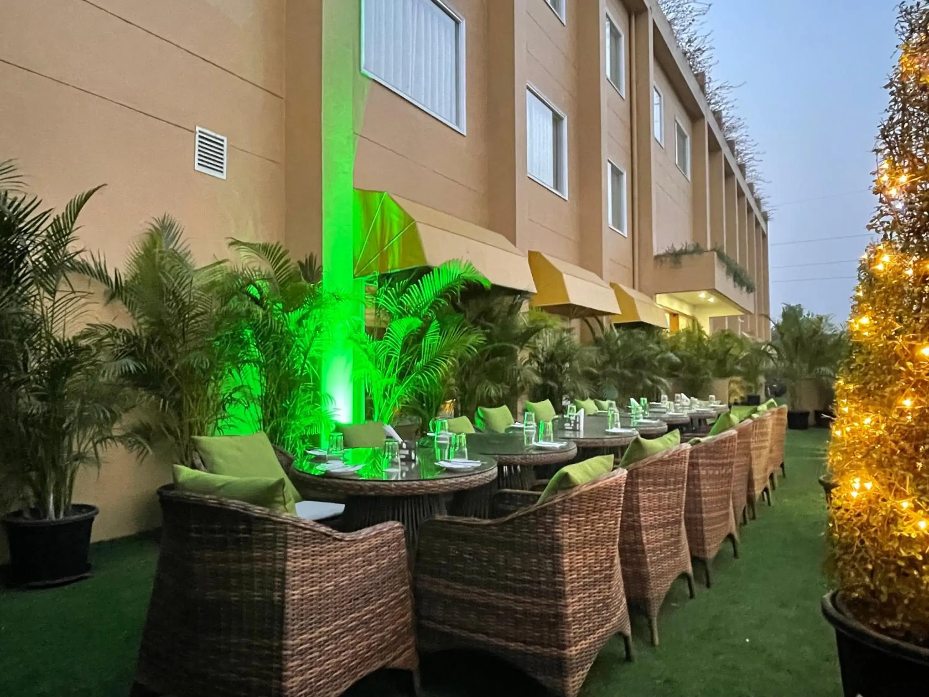 Restaurant/places to eat in The Lalita Grand Mathura- Vrindavan Restaurant/places to eat in The Lalita Grand Mathura- Vrindavan
