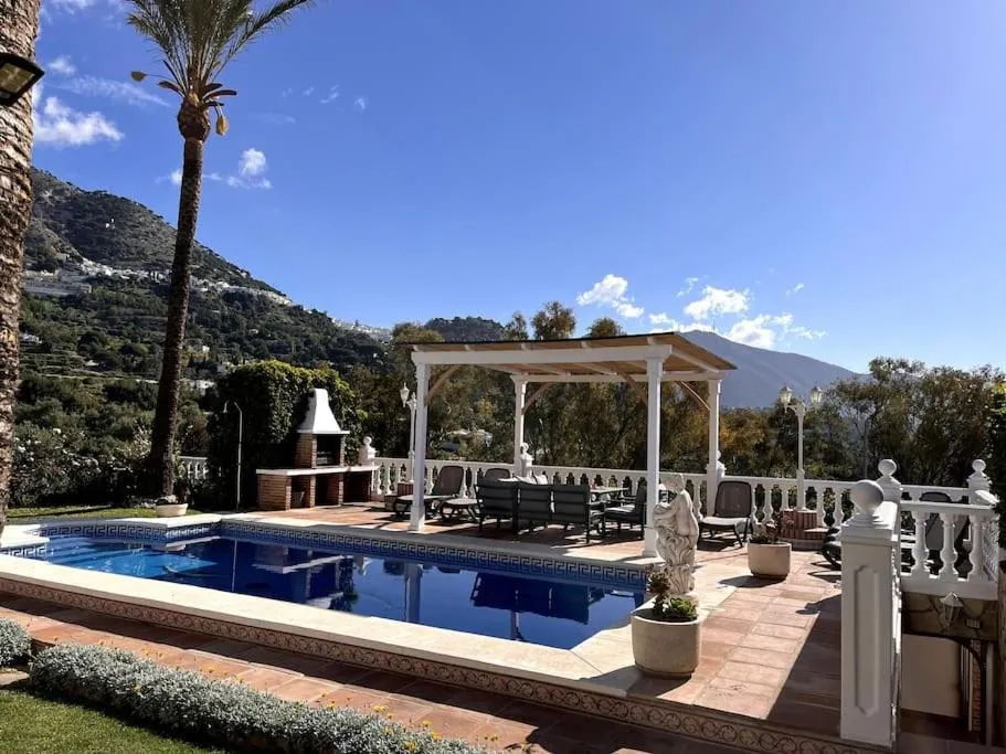Mountain view in Villa Puerto de la Luz