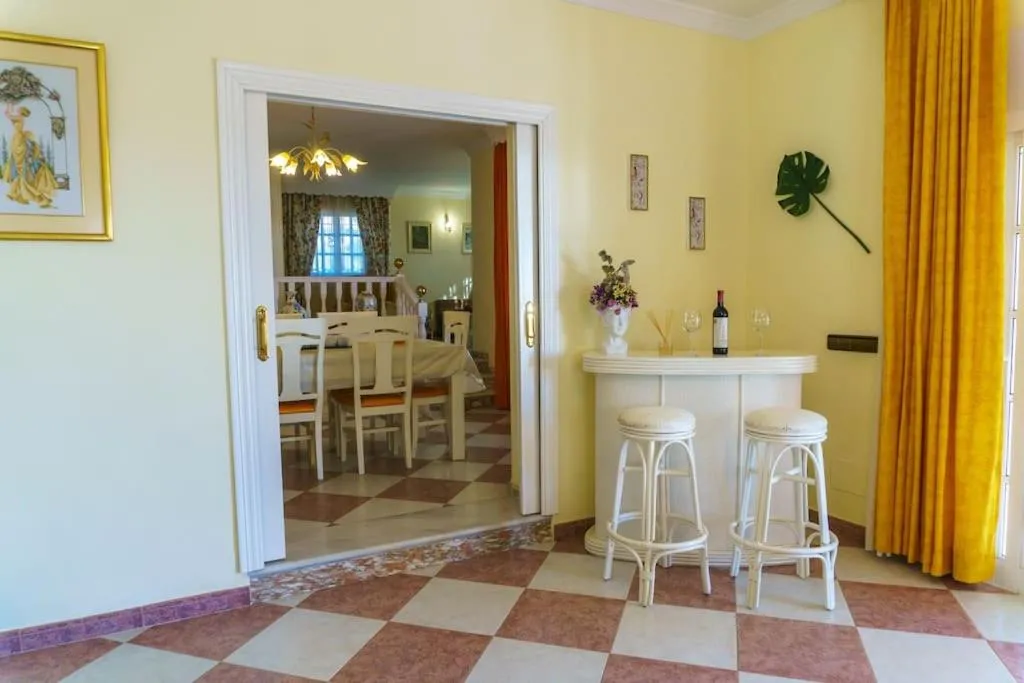 Dining area in Villa Puerto de la Luz