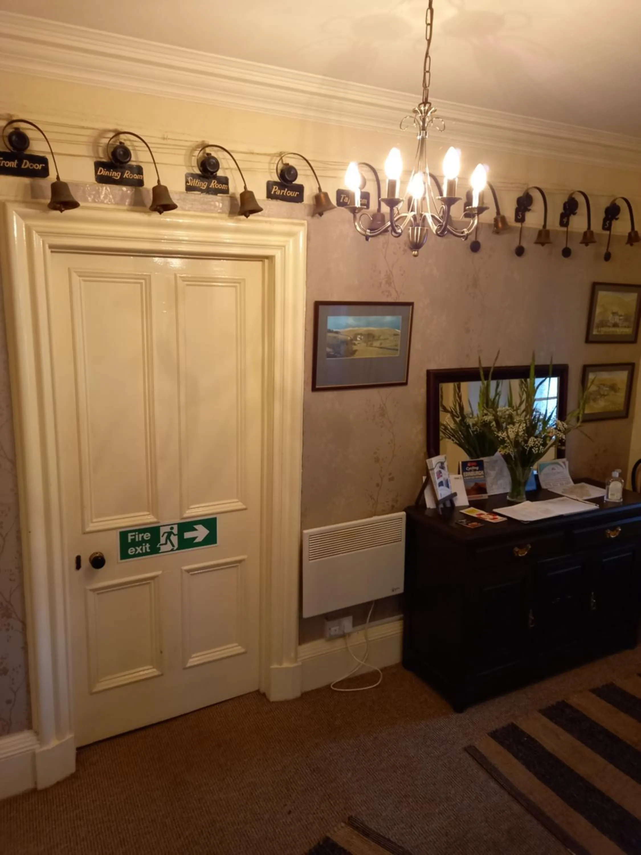 Lobby or reception in The Tushielaw Inn