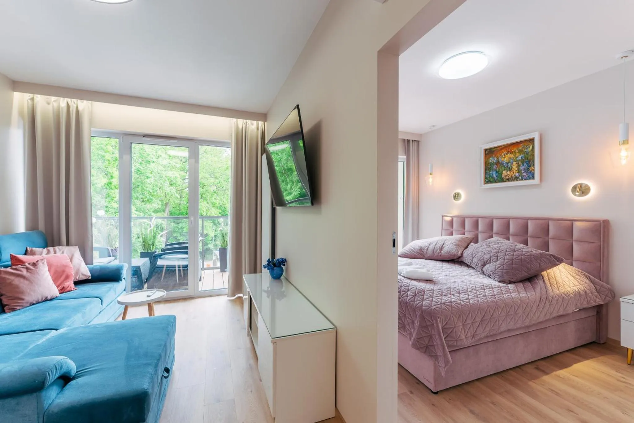 Living room, Bed in Ustronie Apartments 20 m do plaży