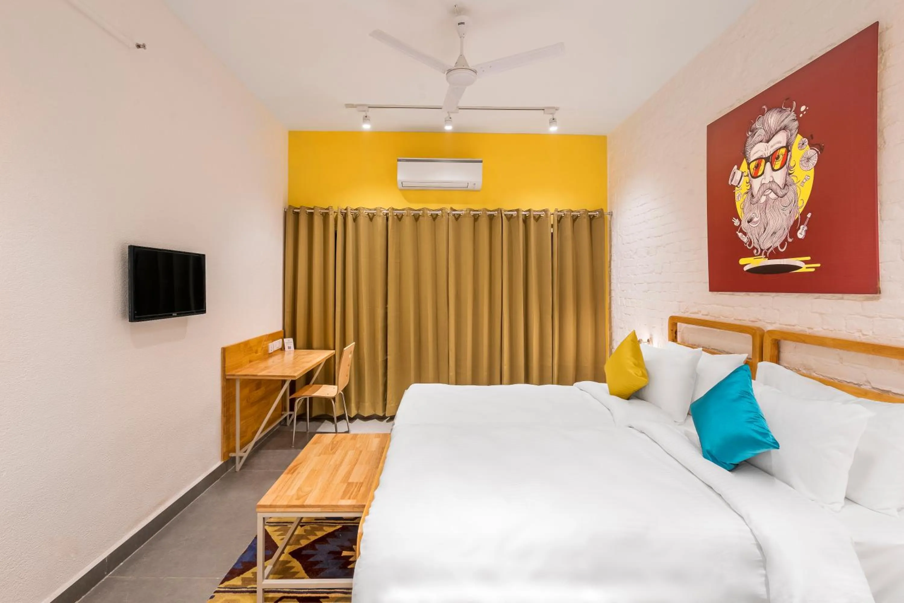 Photo of the whole room, Bed in Bedzzz Varanasi by Leisure Hotels, 1 Km from Dashwasamedh Ghat