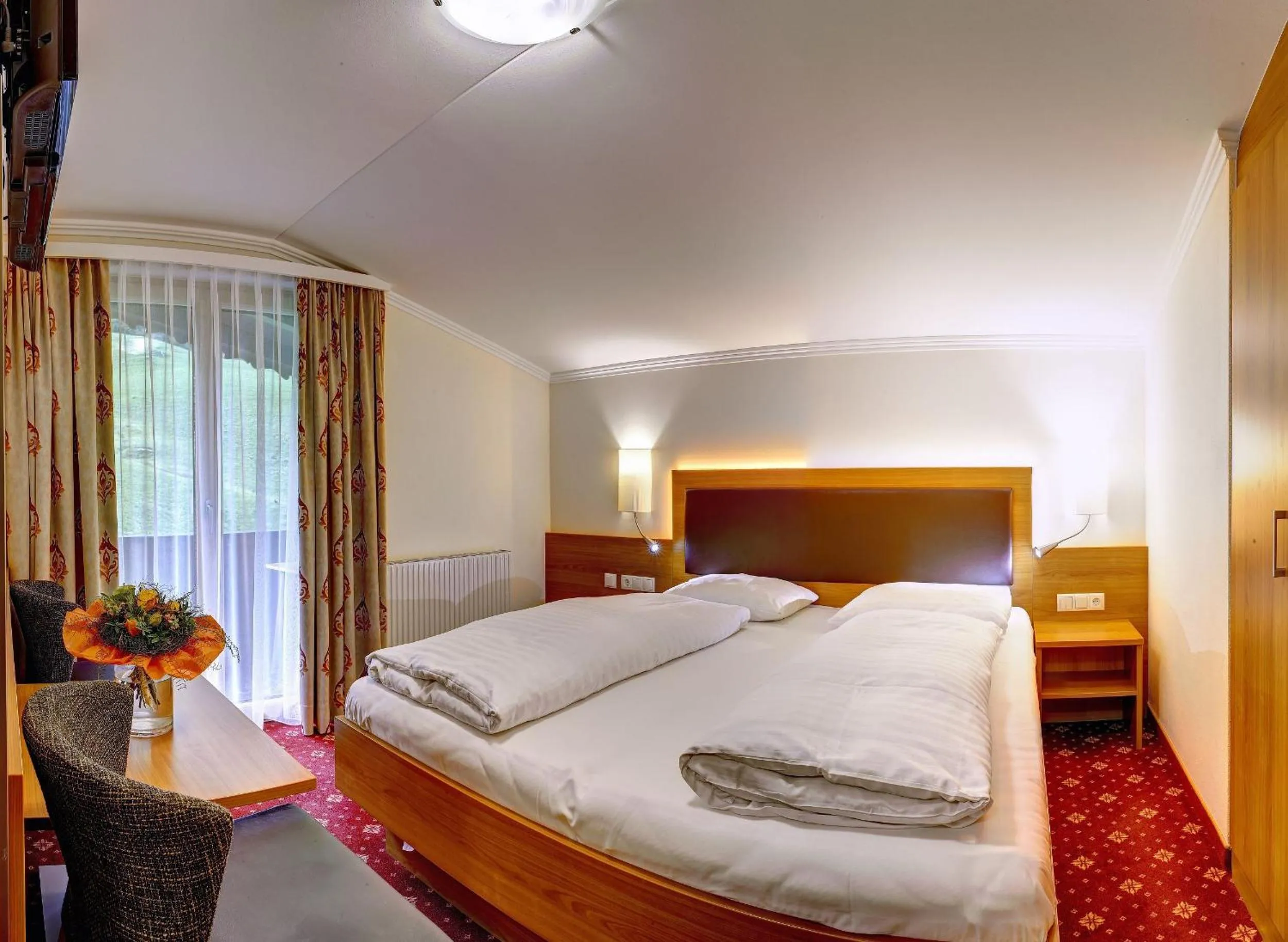 Bed in Hotel Finkenbergerhof