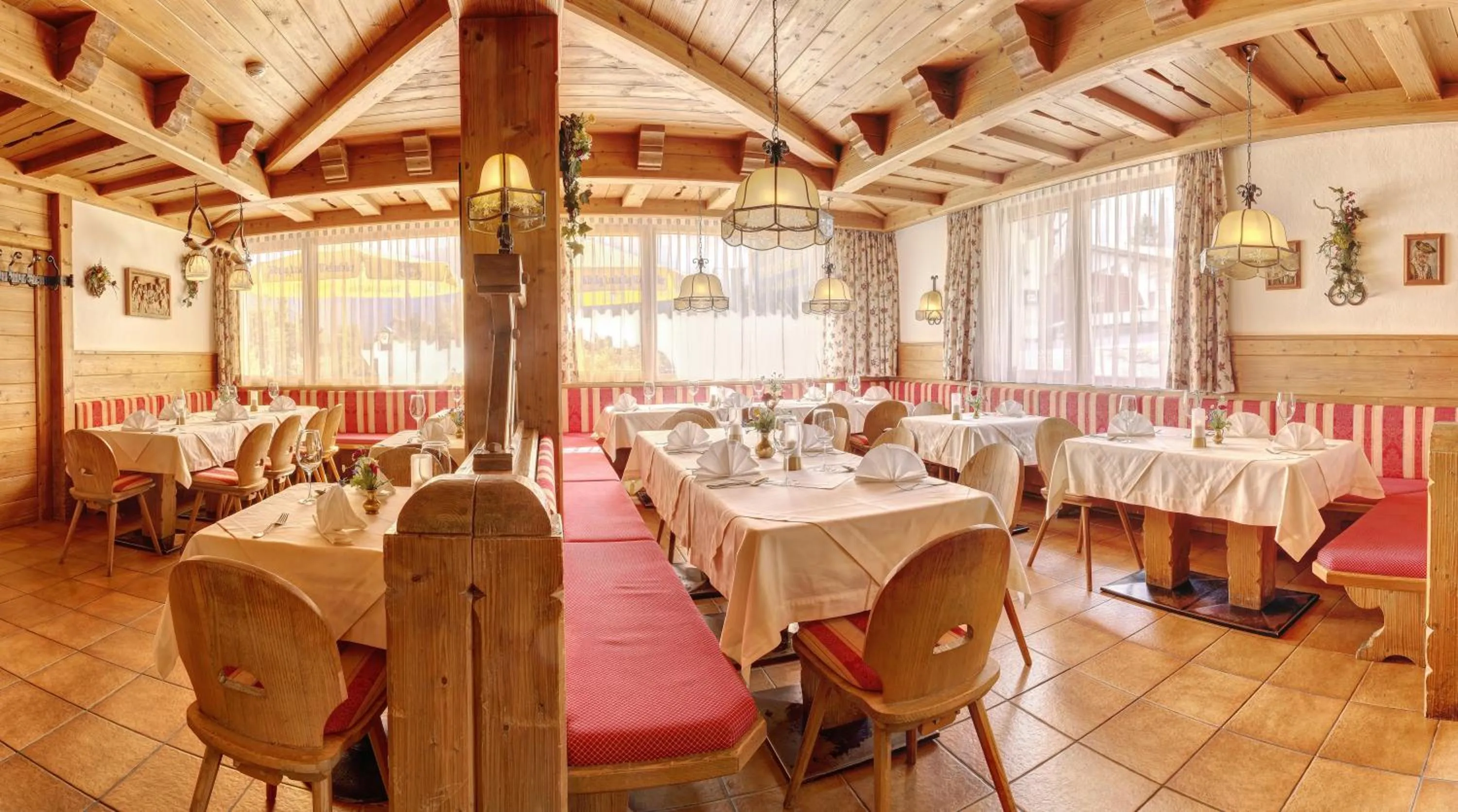Restaurant/places to eat in Hotel Finkenbergerhof