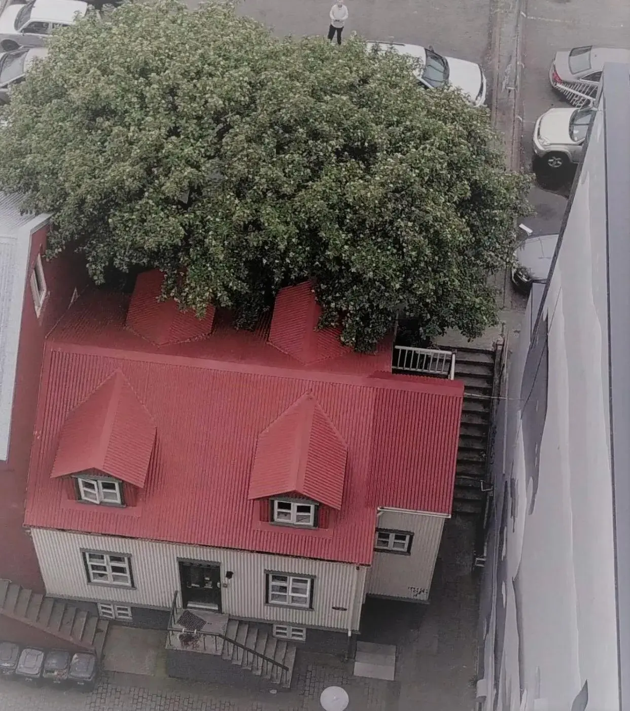 Property building in Grettir Guesthouse Downtown Charm Property building in Grettir Guesthouse Downtown Charm