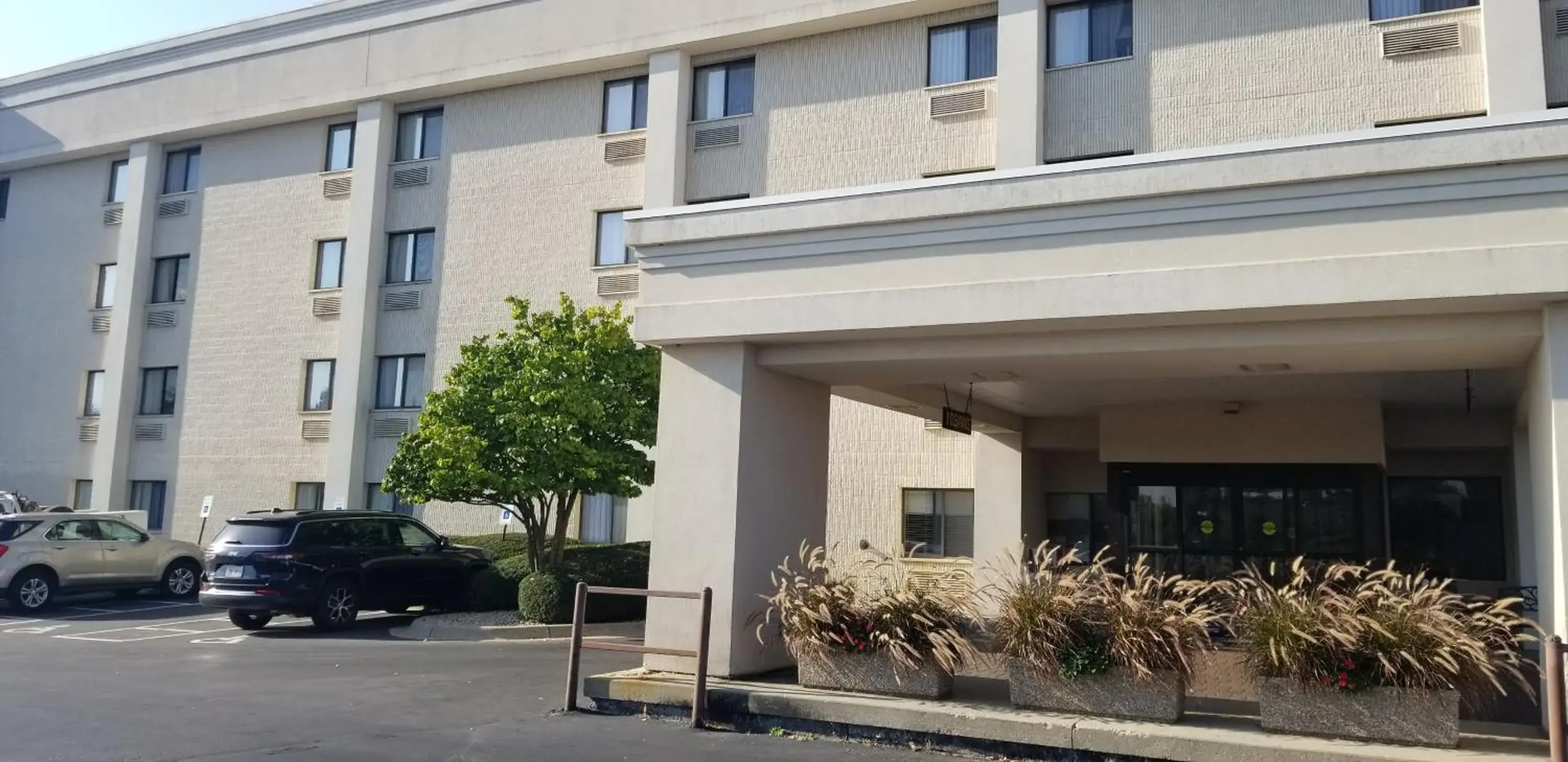 Property building in Baymont by Wyndham Janesville Property building in Baymont by Wyndham Janesville