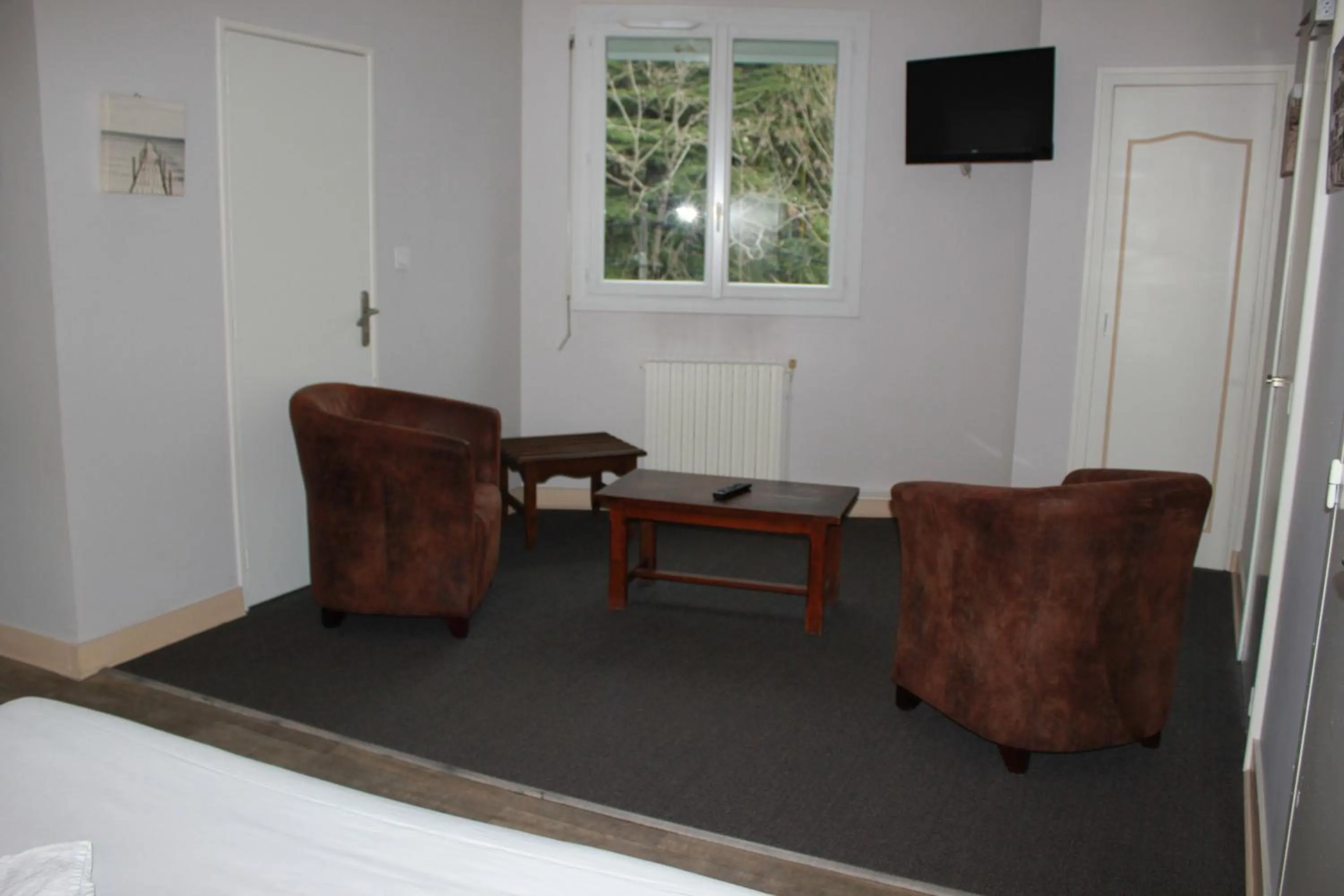 Living room in Hôtel de La Beauronne
