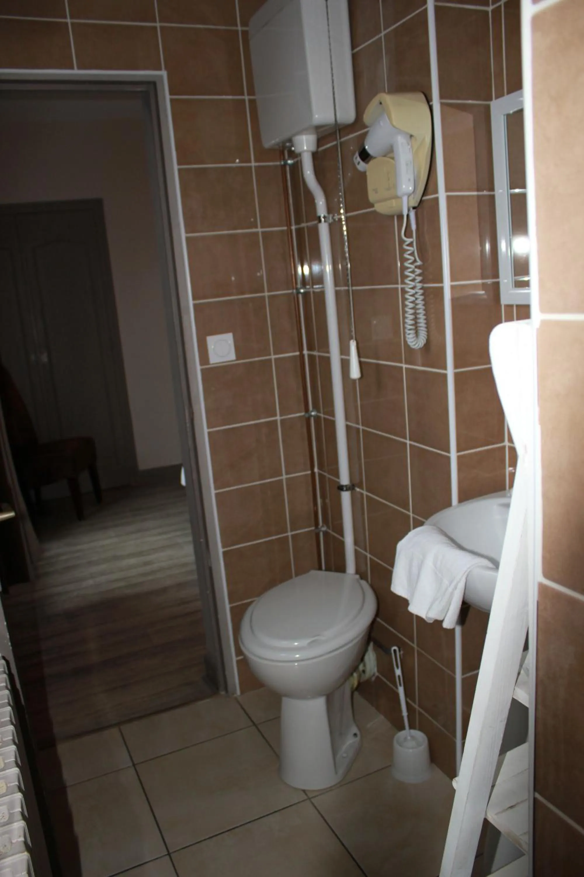 Bathroom in Hôtel de La Beauronne