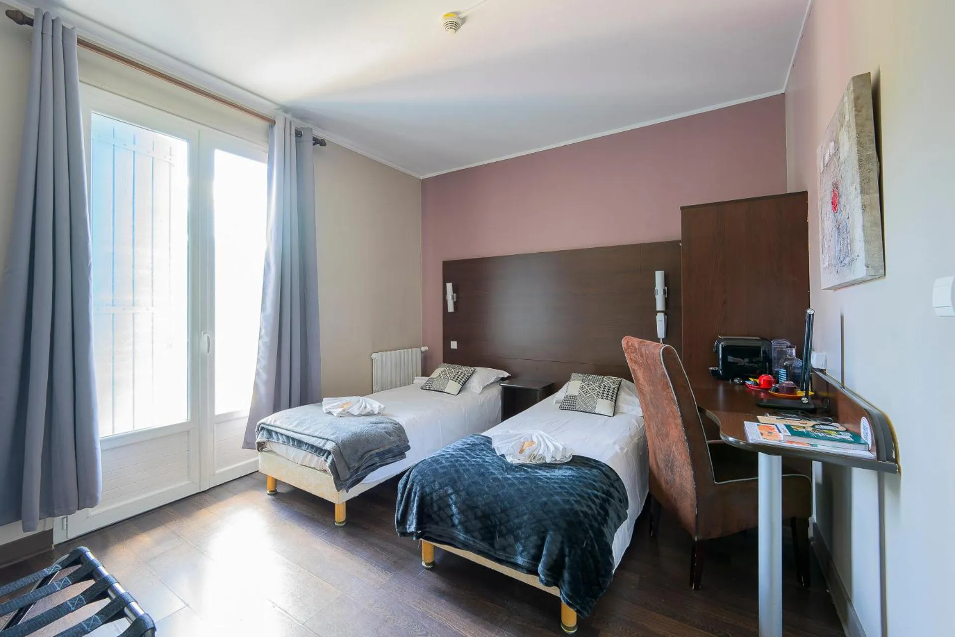 Bed in Hôtel de La Beauronne