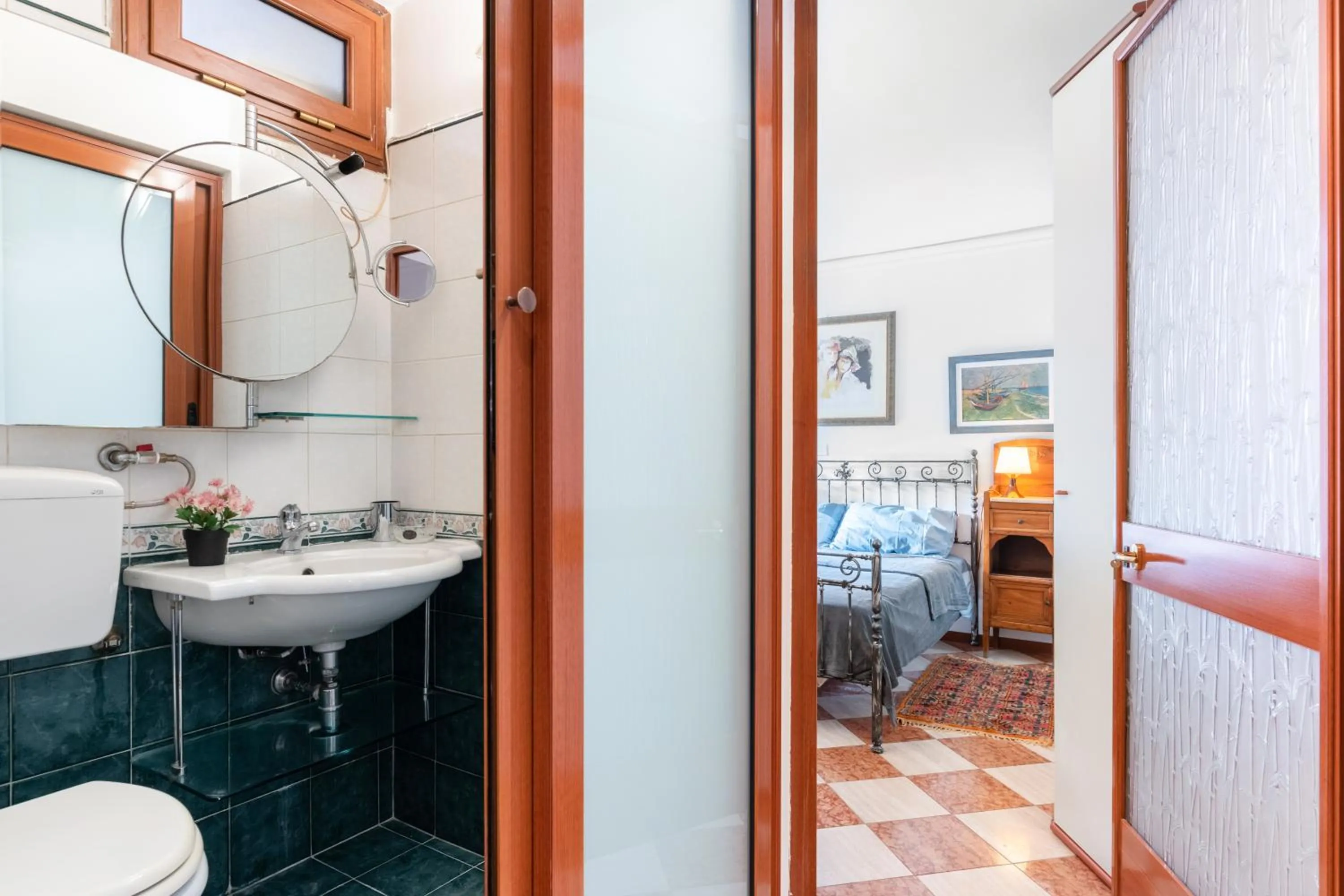 Bathroom in GuestHost - Via Etnea Cozy Apartment with Balcony