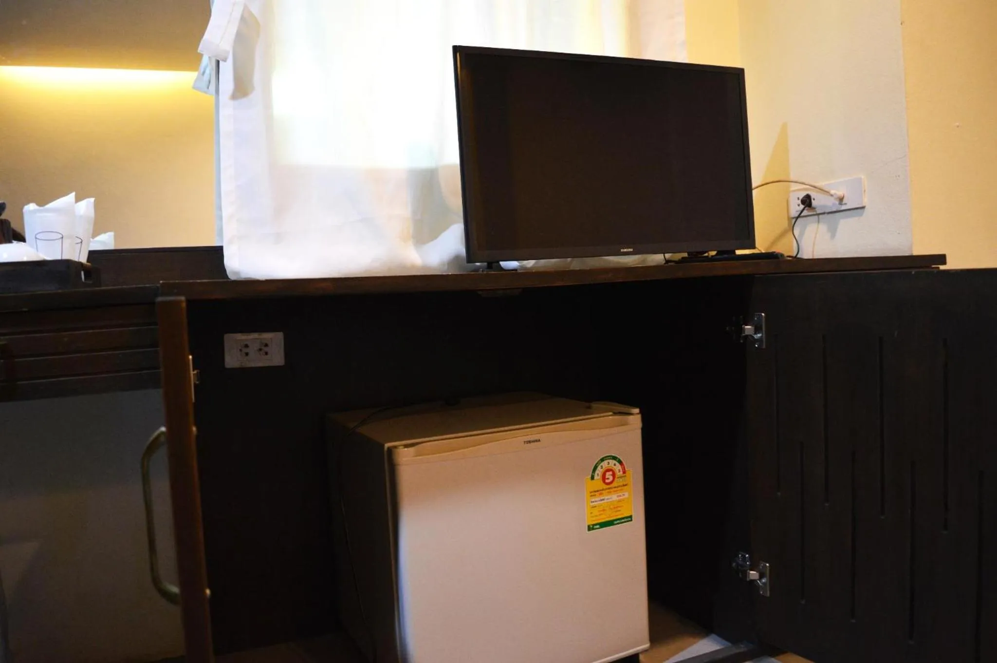 oven in De Nawarat Chiangmai Boutique Apartment