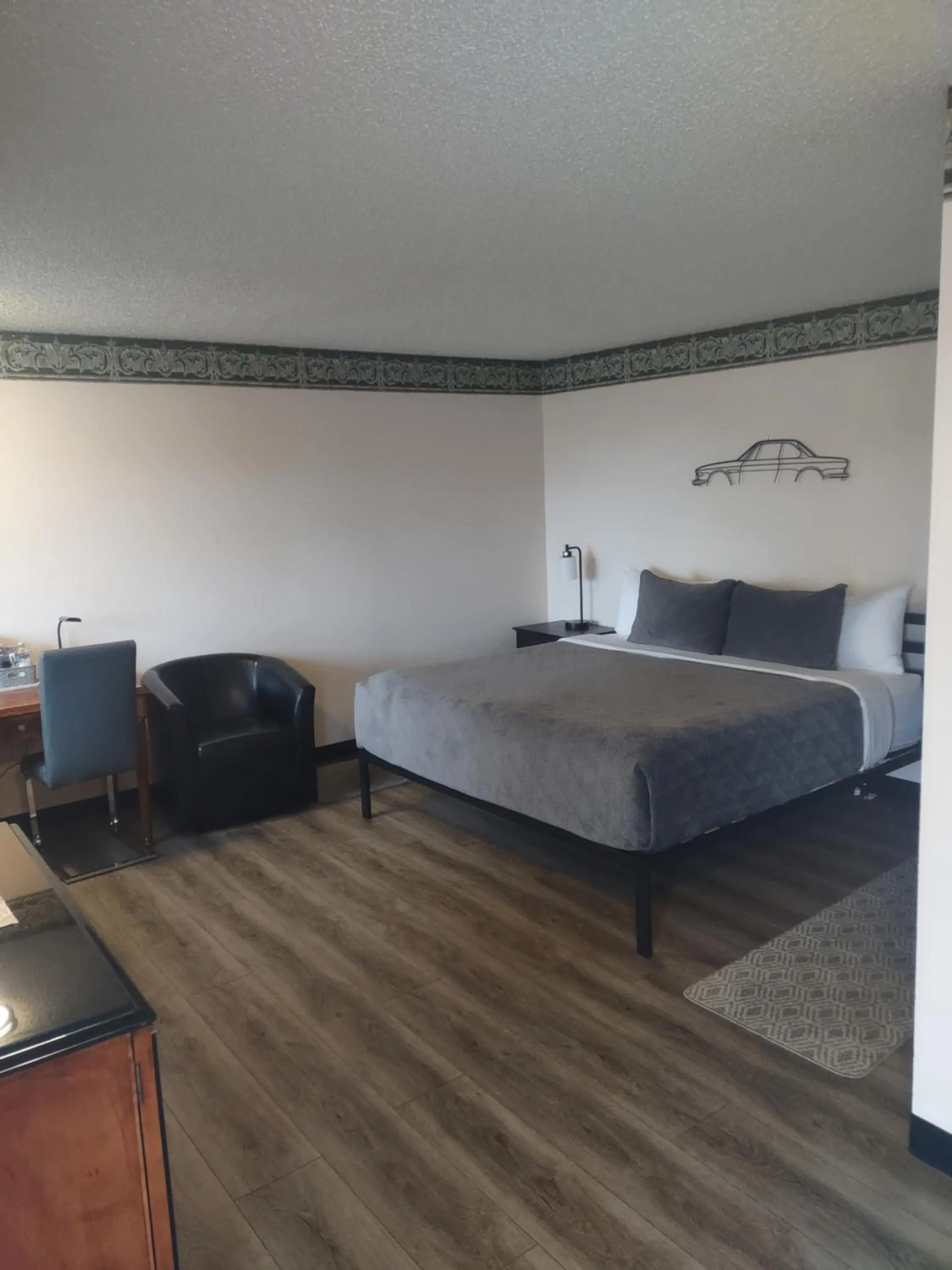 Bed in Coast Riders Inn