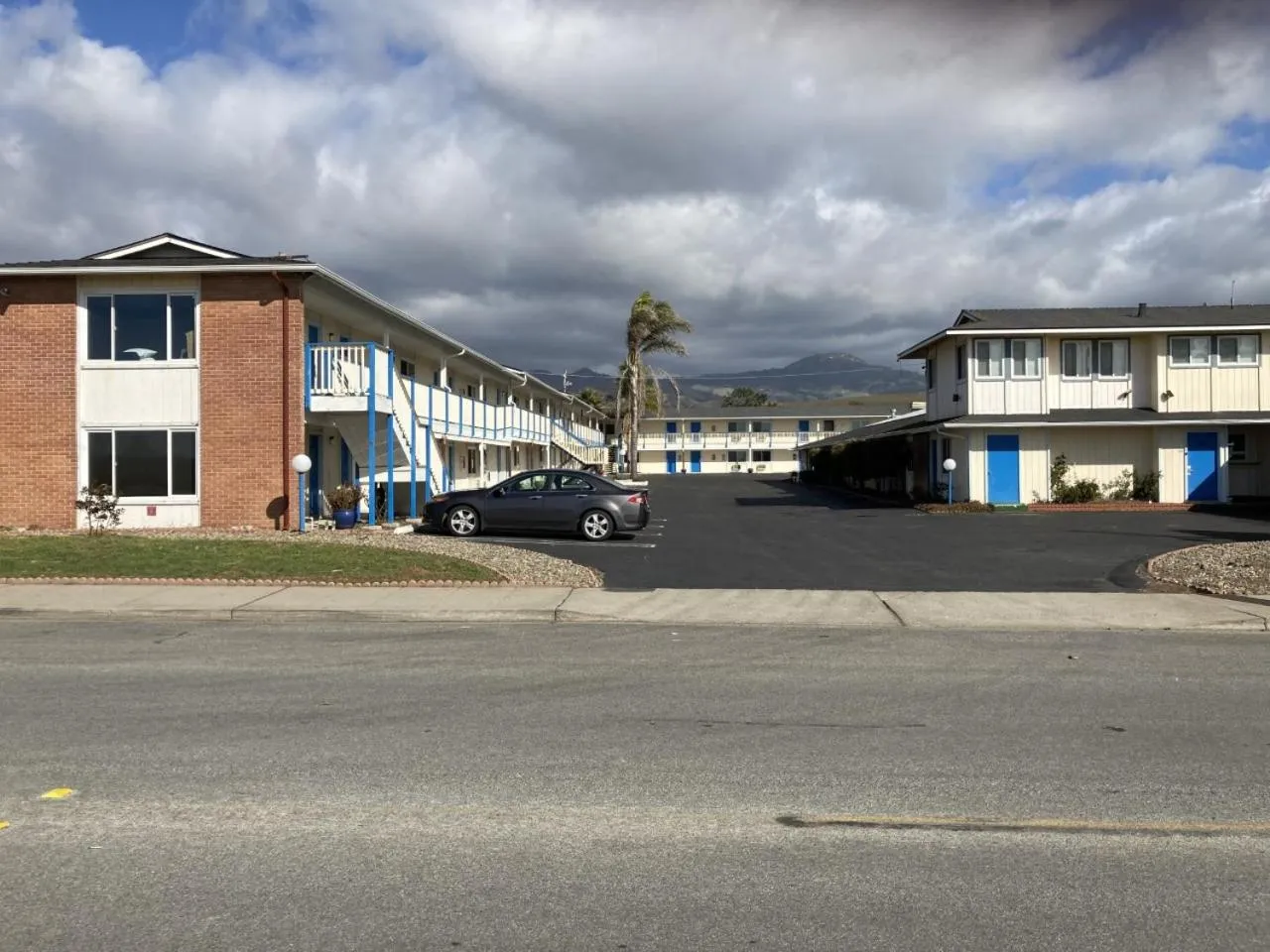 Property building in Coast Riders Inn